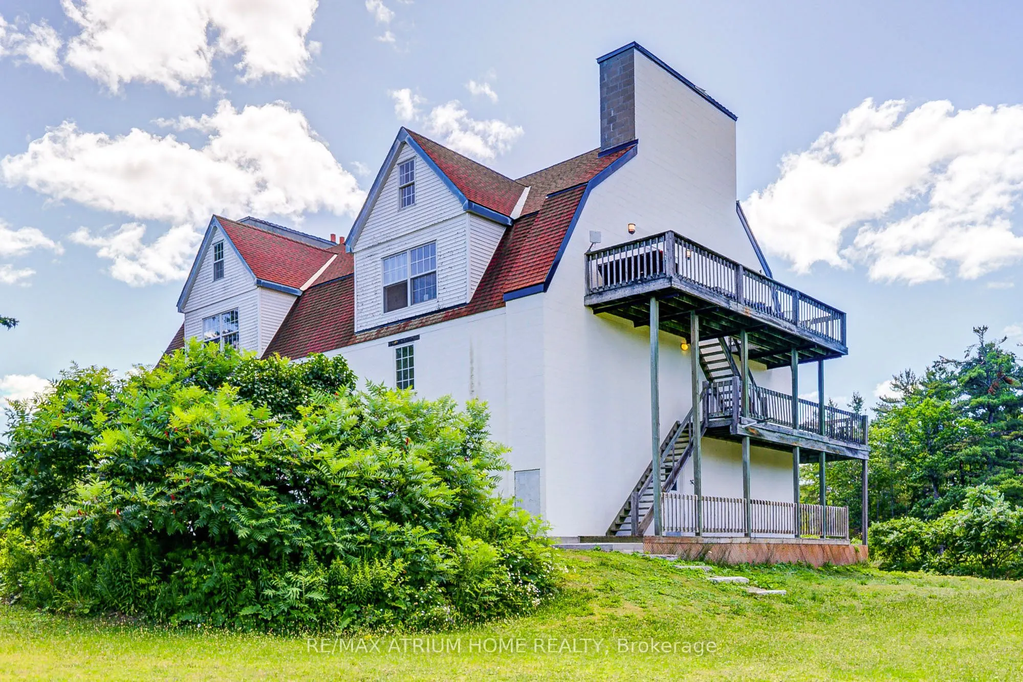 339 SOUTH BAY Road