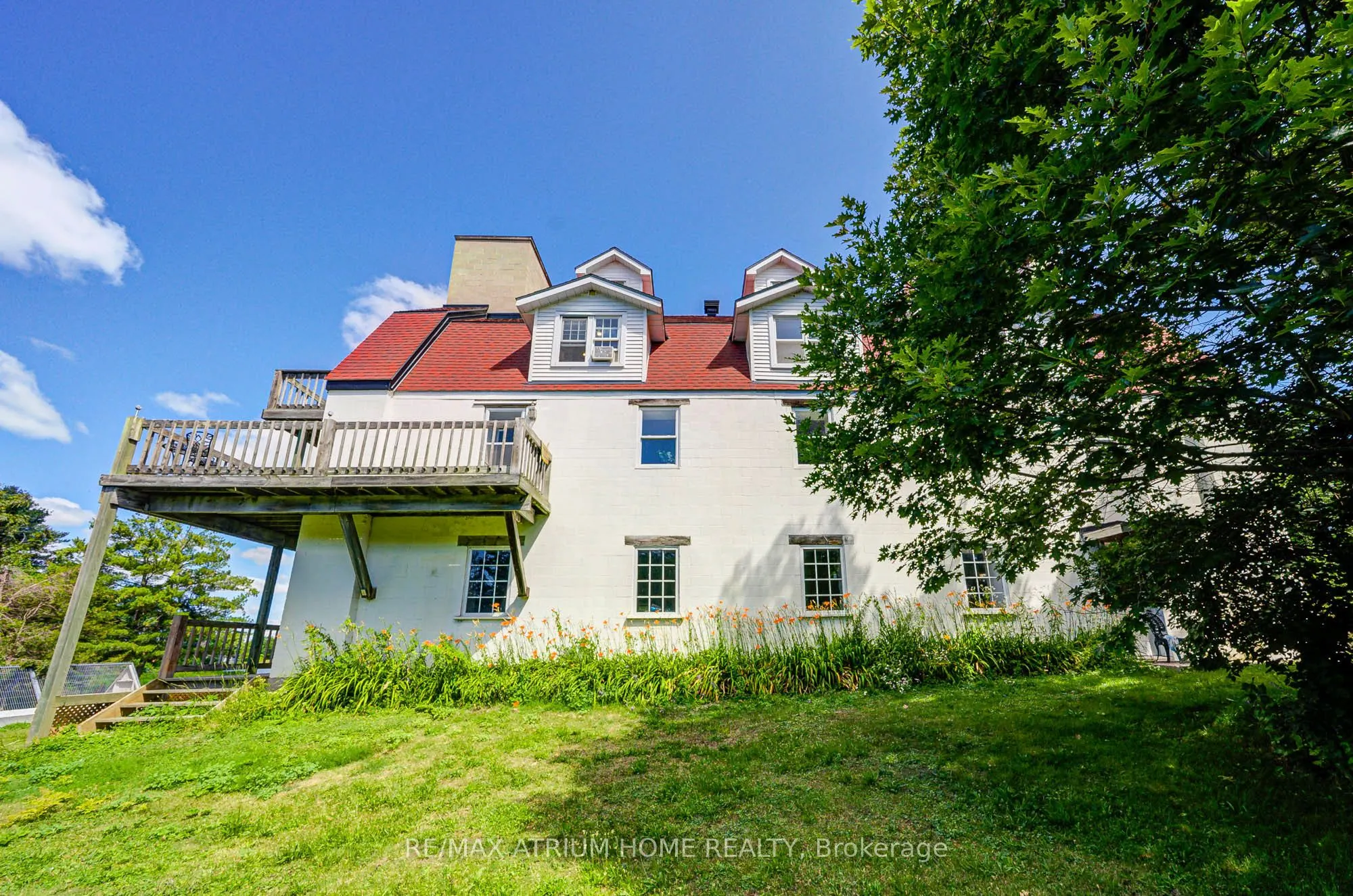 339 SOUTH BAY Road