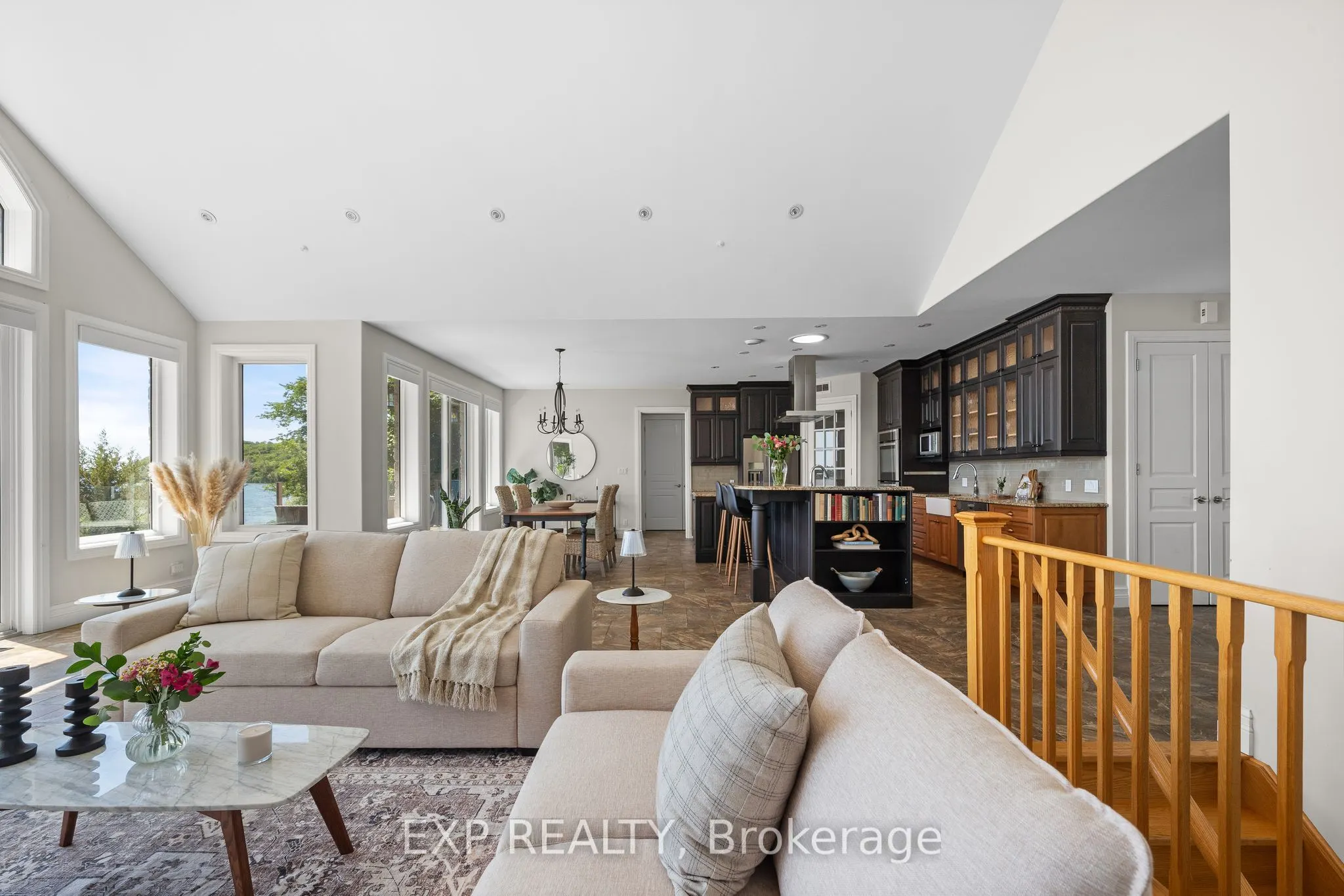 30 Roblin Lane R. R. #2 Lane