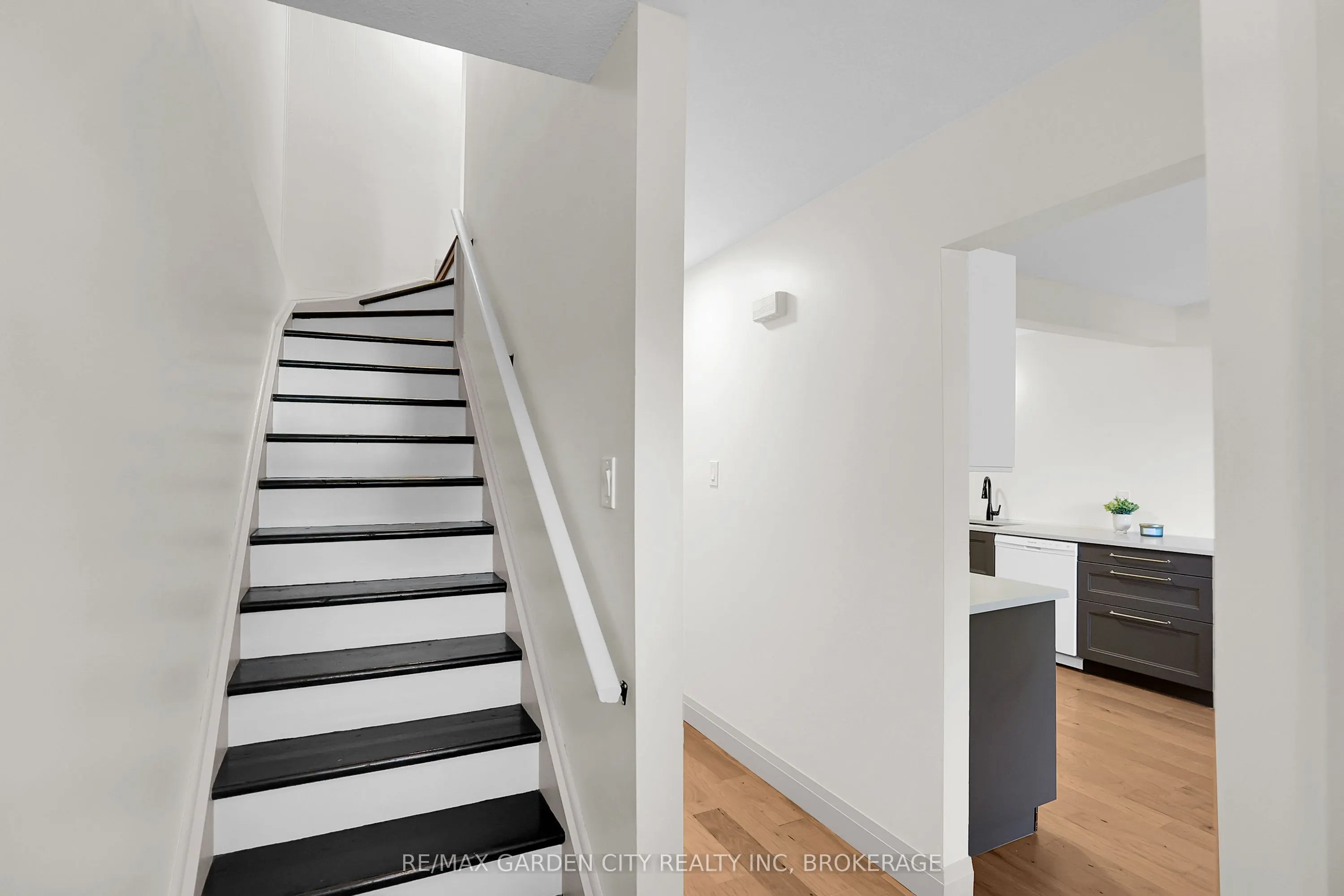 185 Denistoun Street, #85