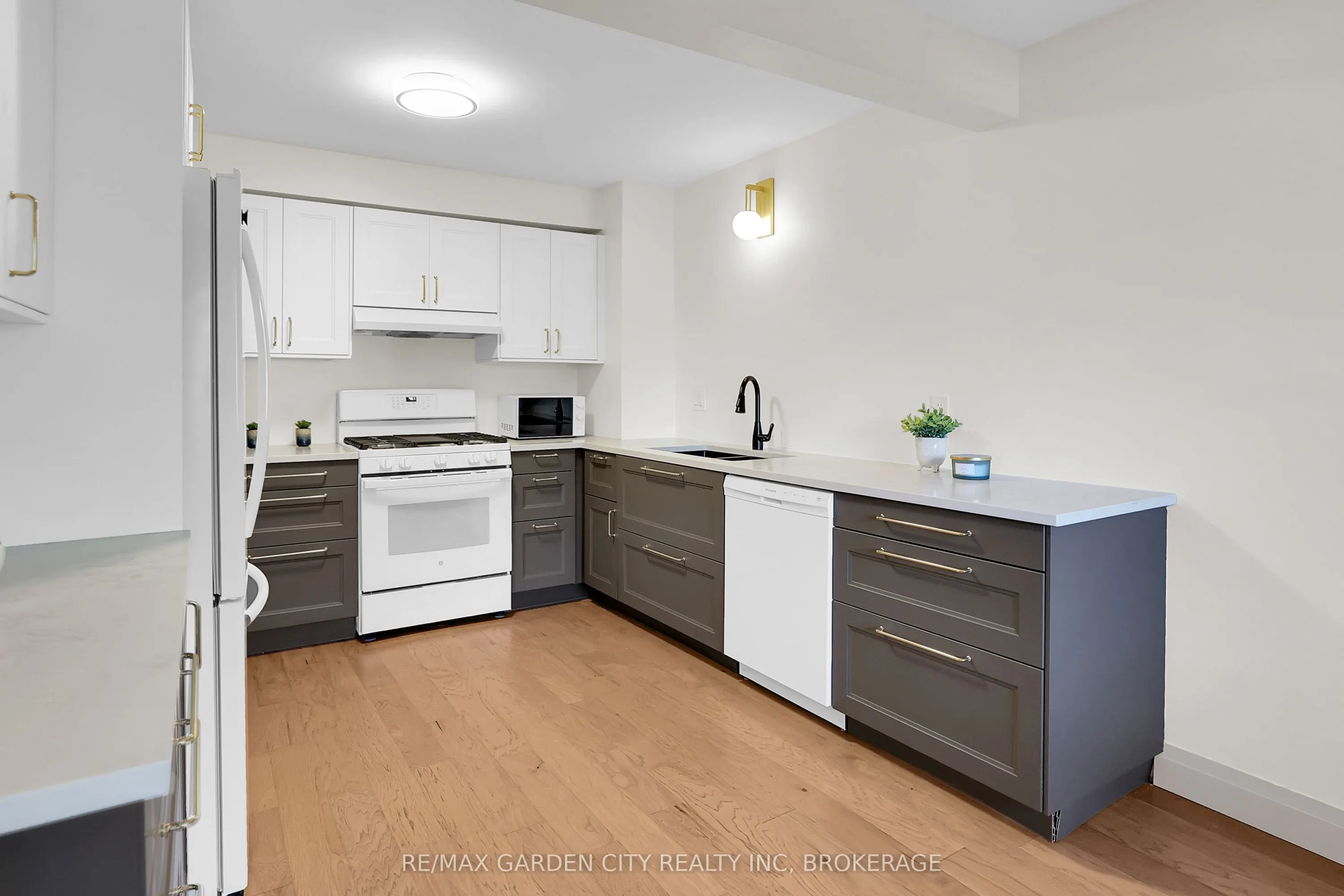 185 Denistoun Street, #85