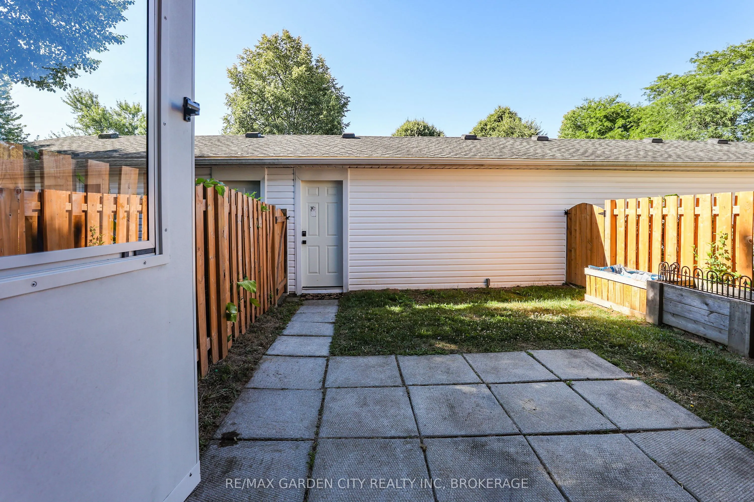 185 Denistoun Street, #85