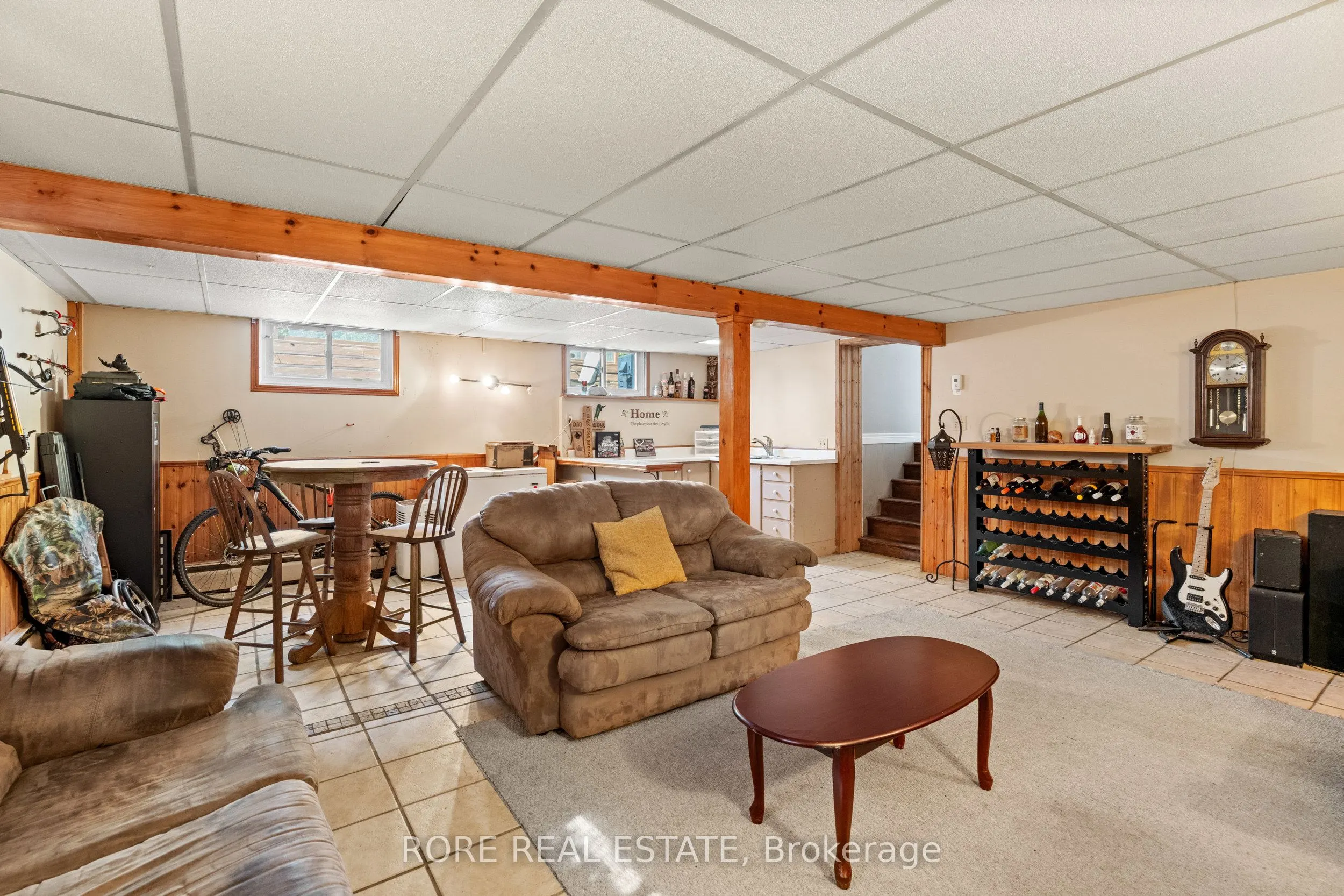 497 Clarence Street W