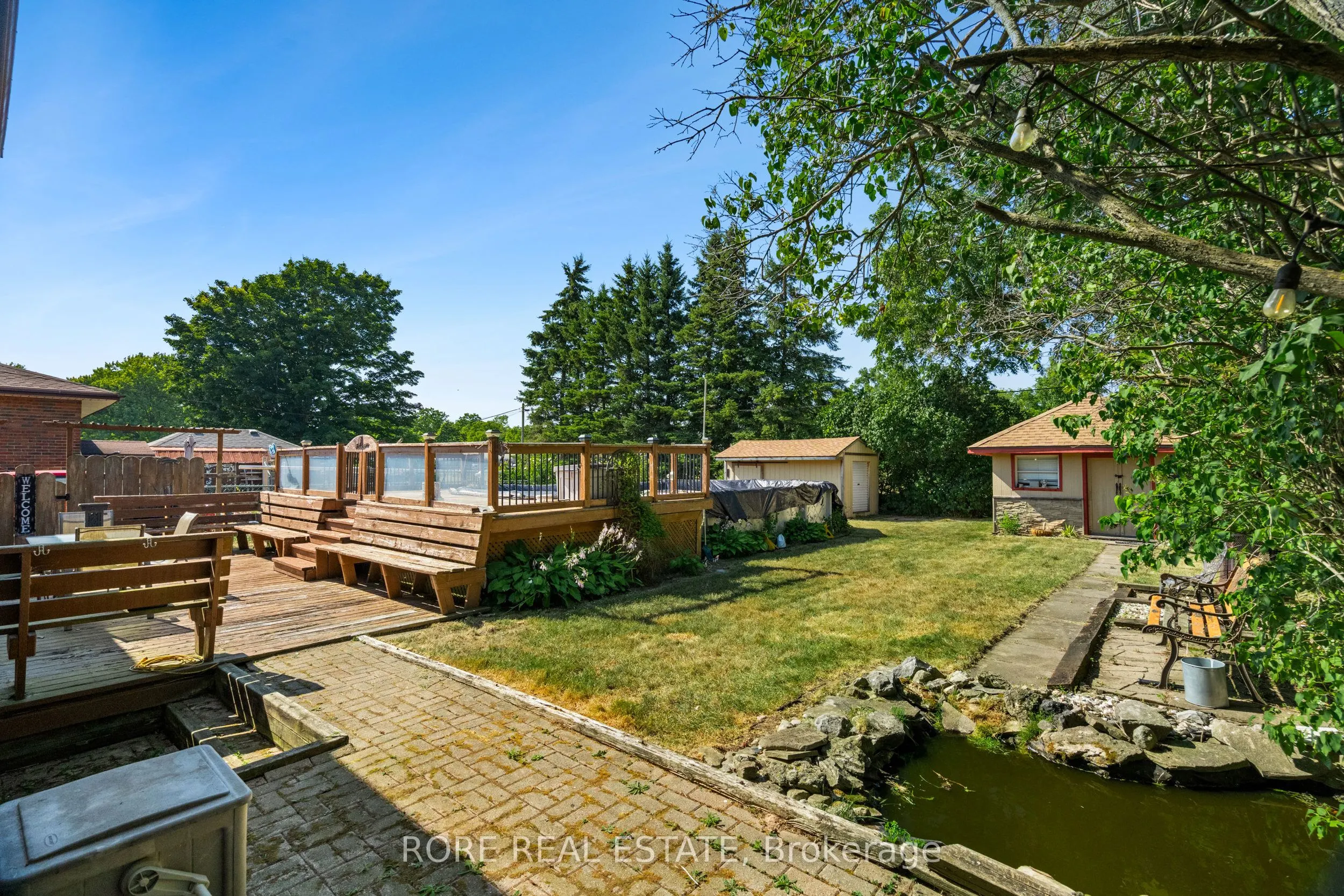 497 Clarence Street W