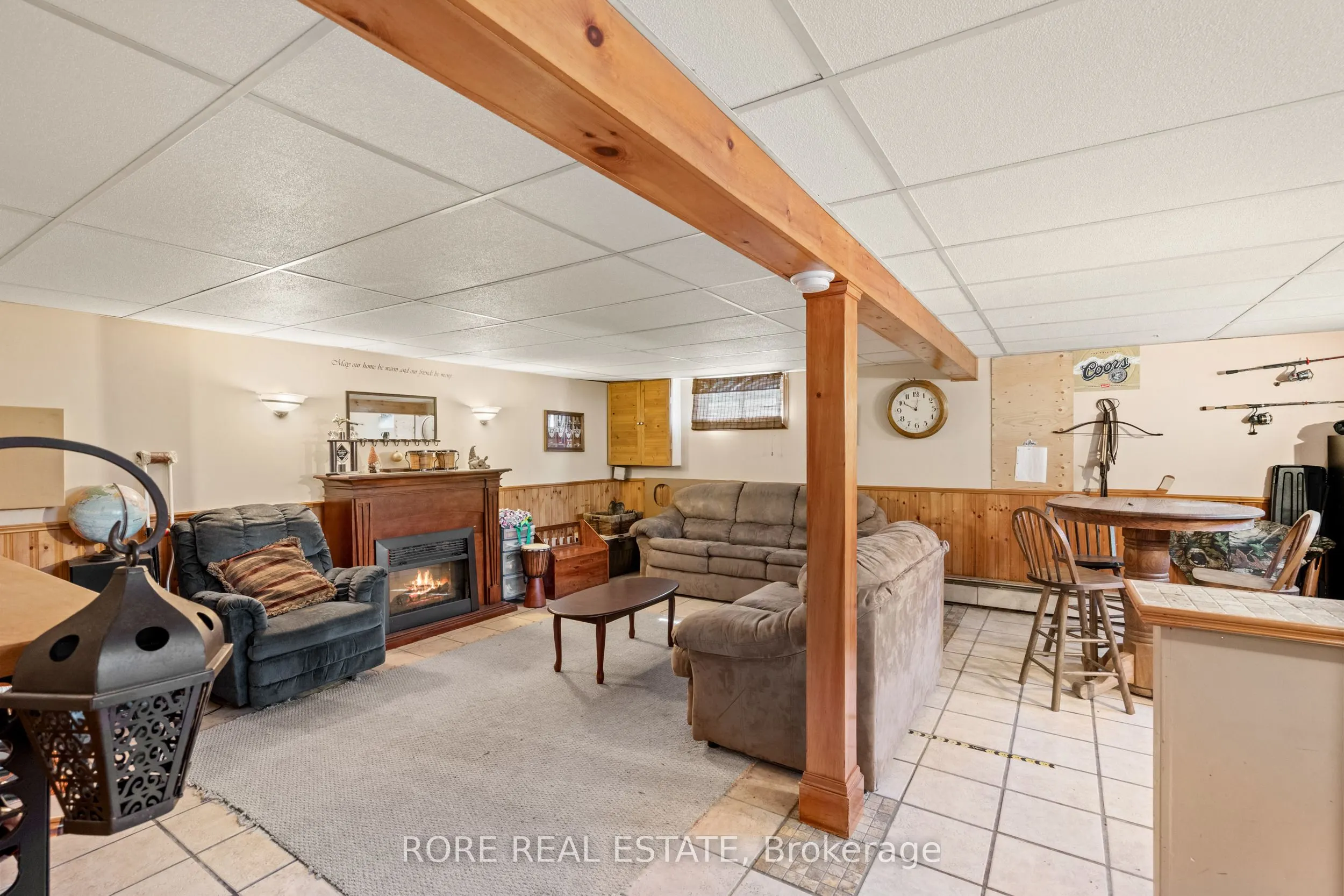 497 Clarence Street W