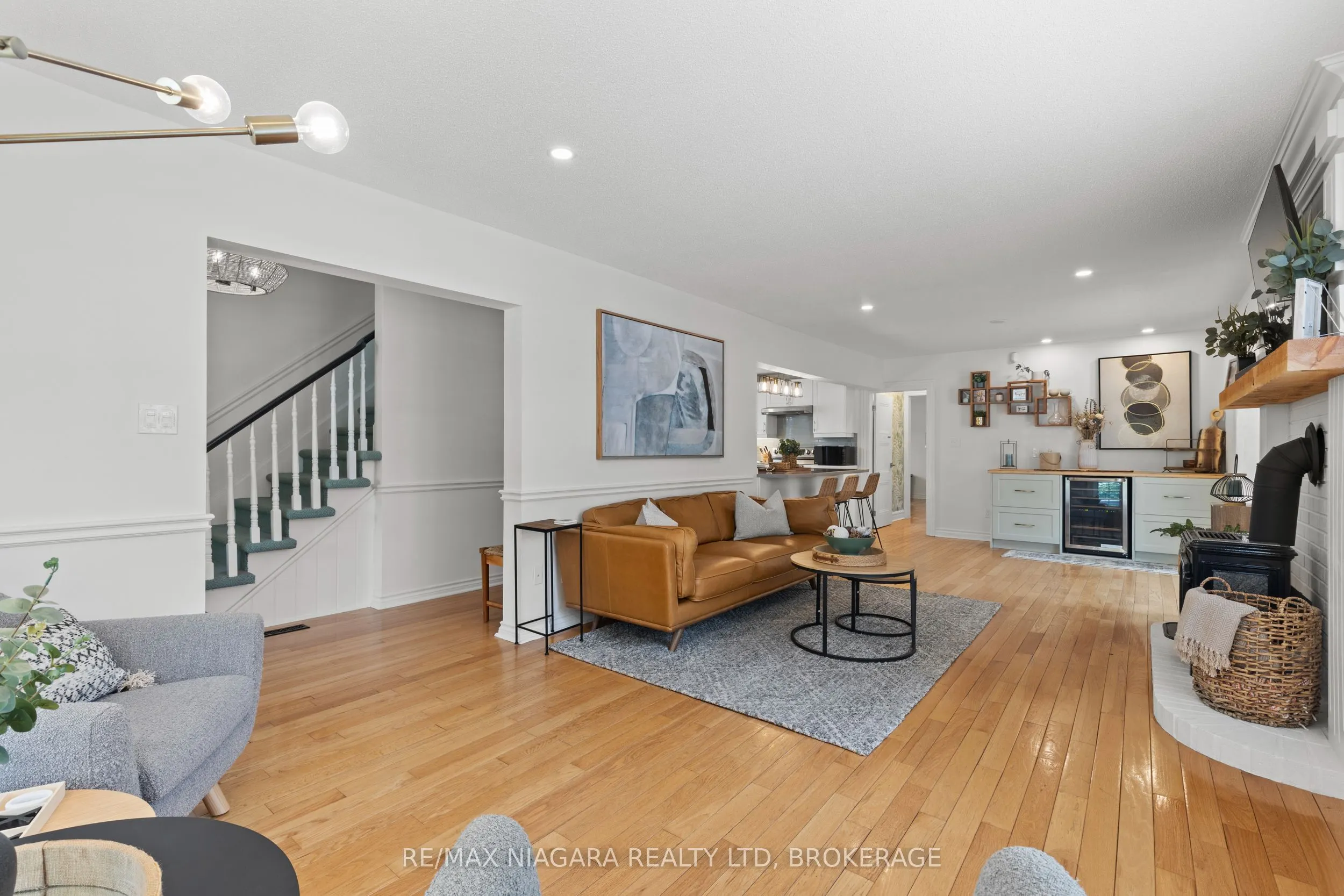 202 Anne Street