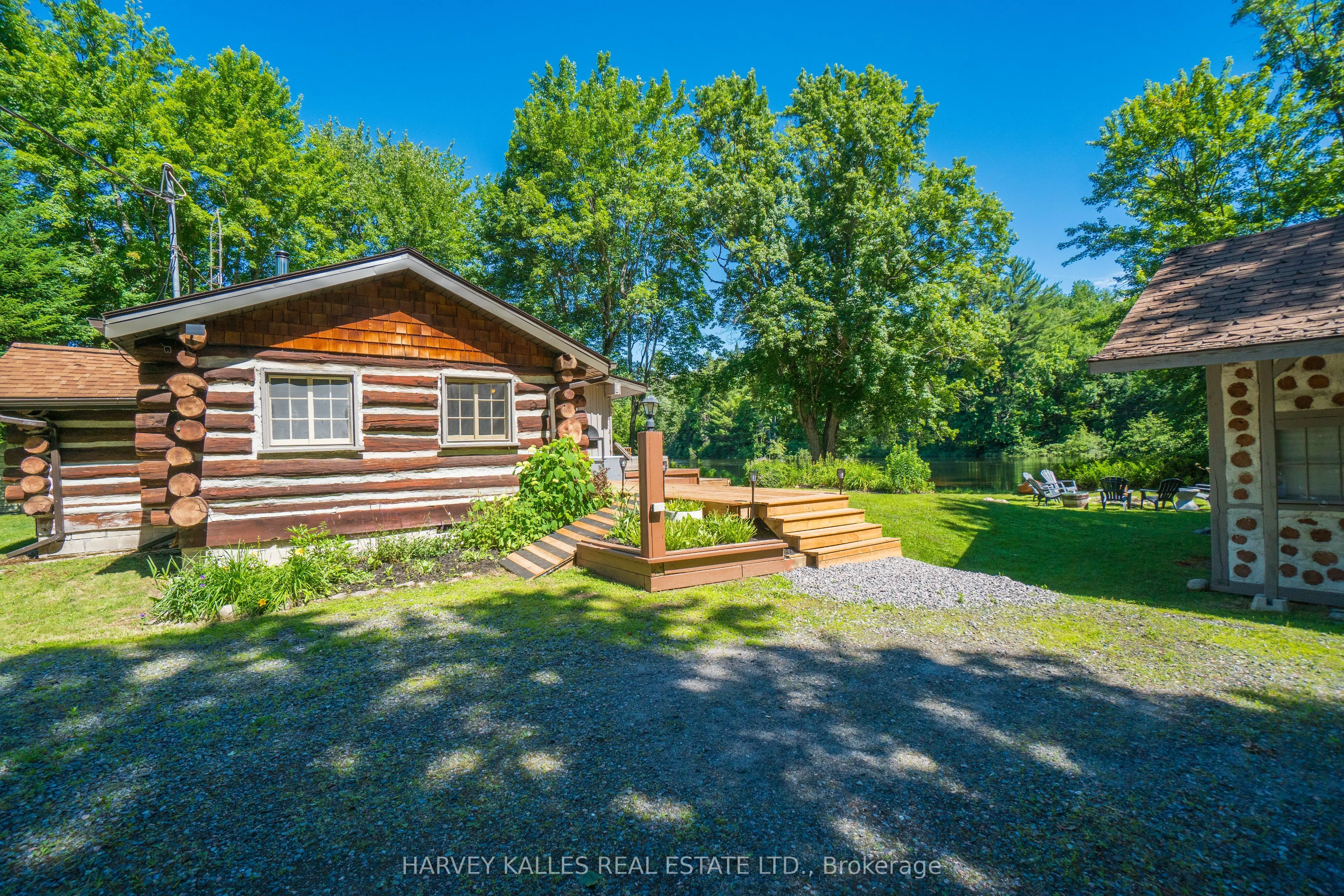 1053 Sherwood Forest Road