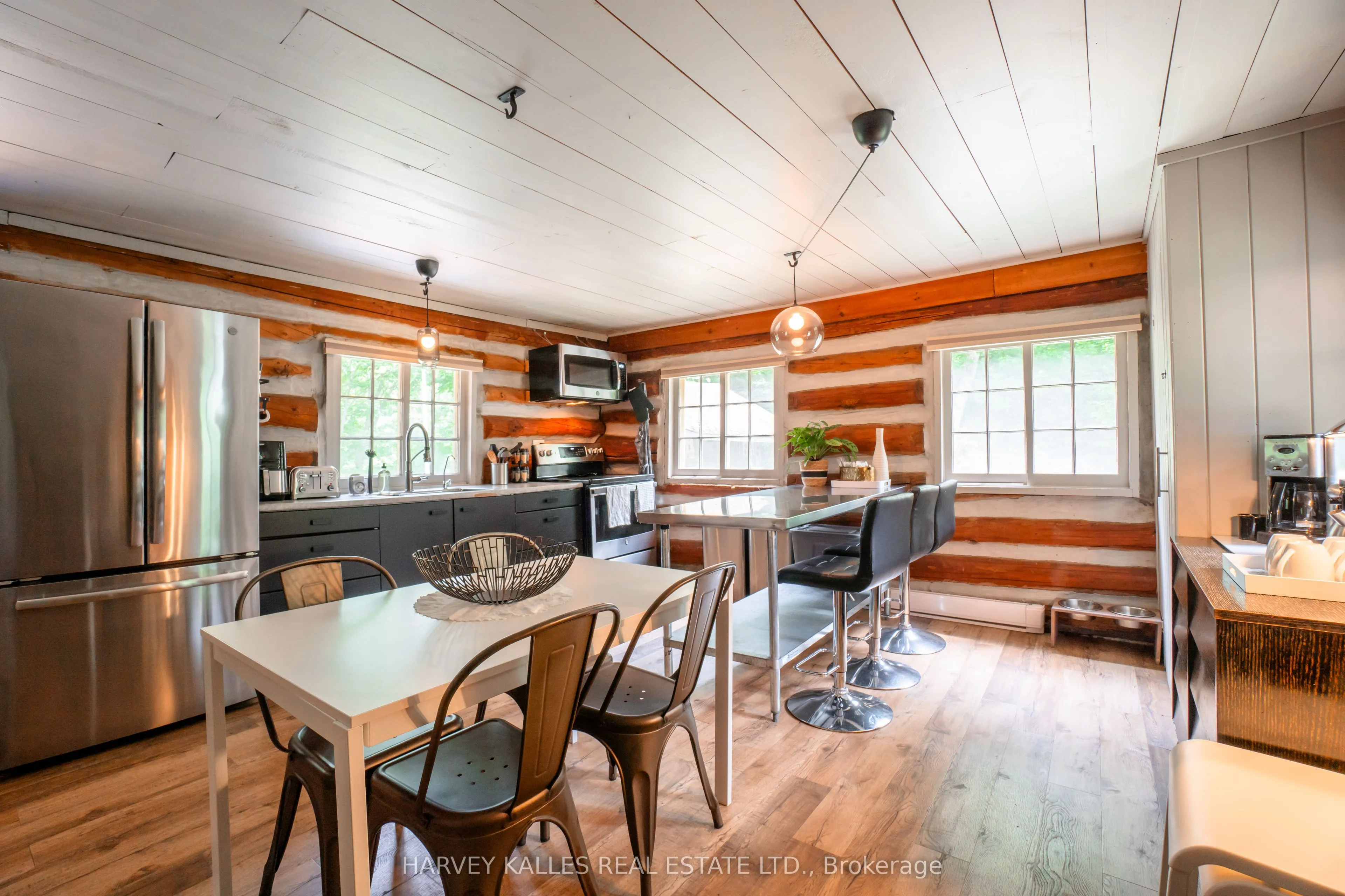 1053 Sherwood Forest Road