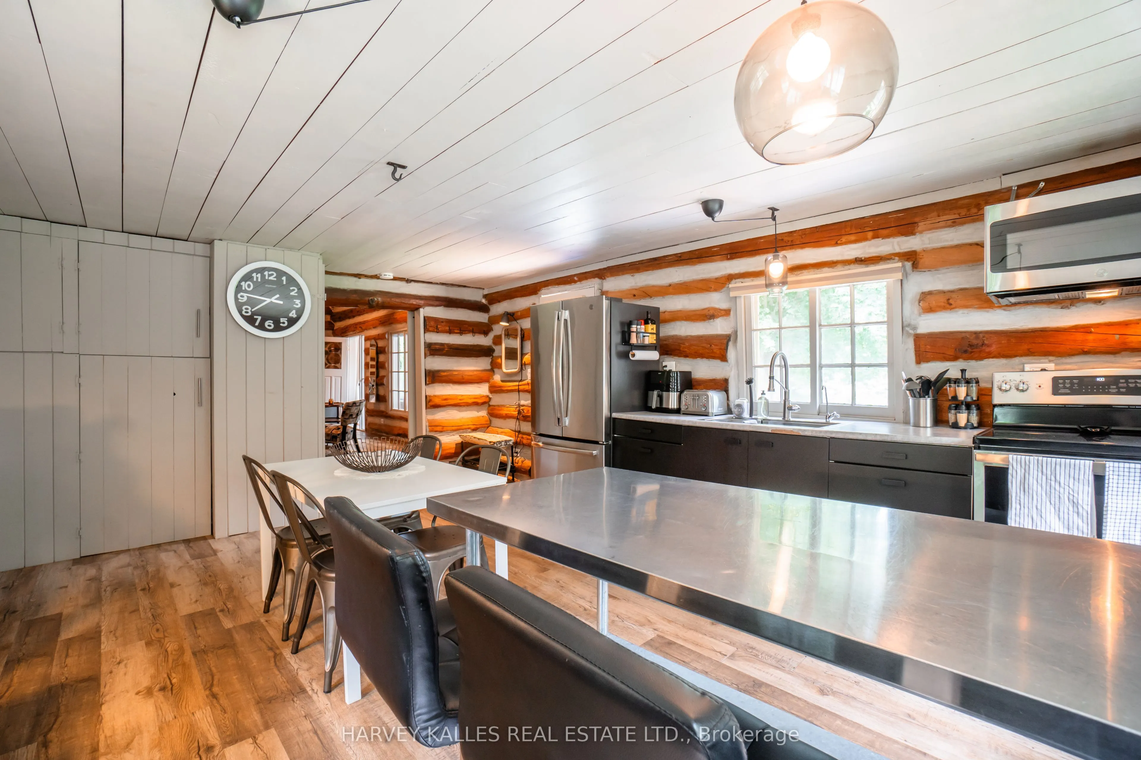 1053 Sherwood Forest Road