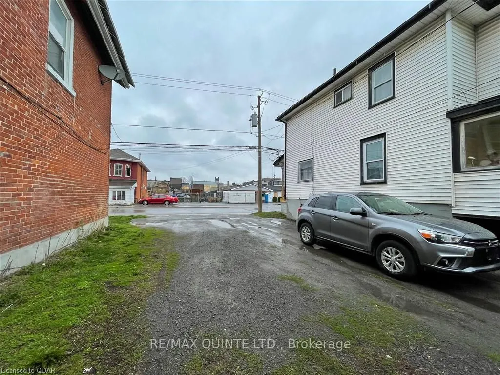 218 COLEMAN Street, #A