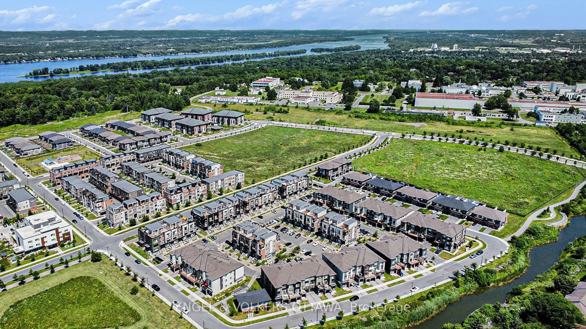 827 Kiniw Private