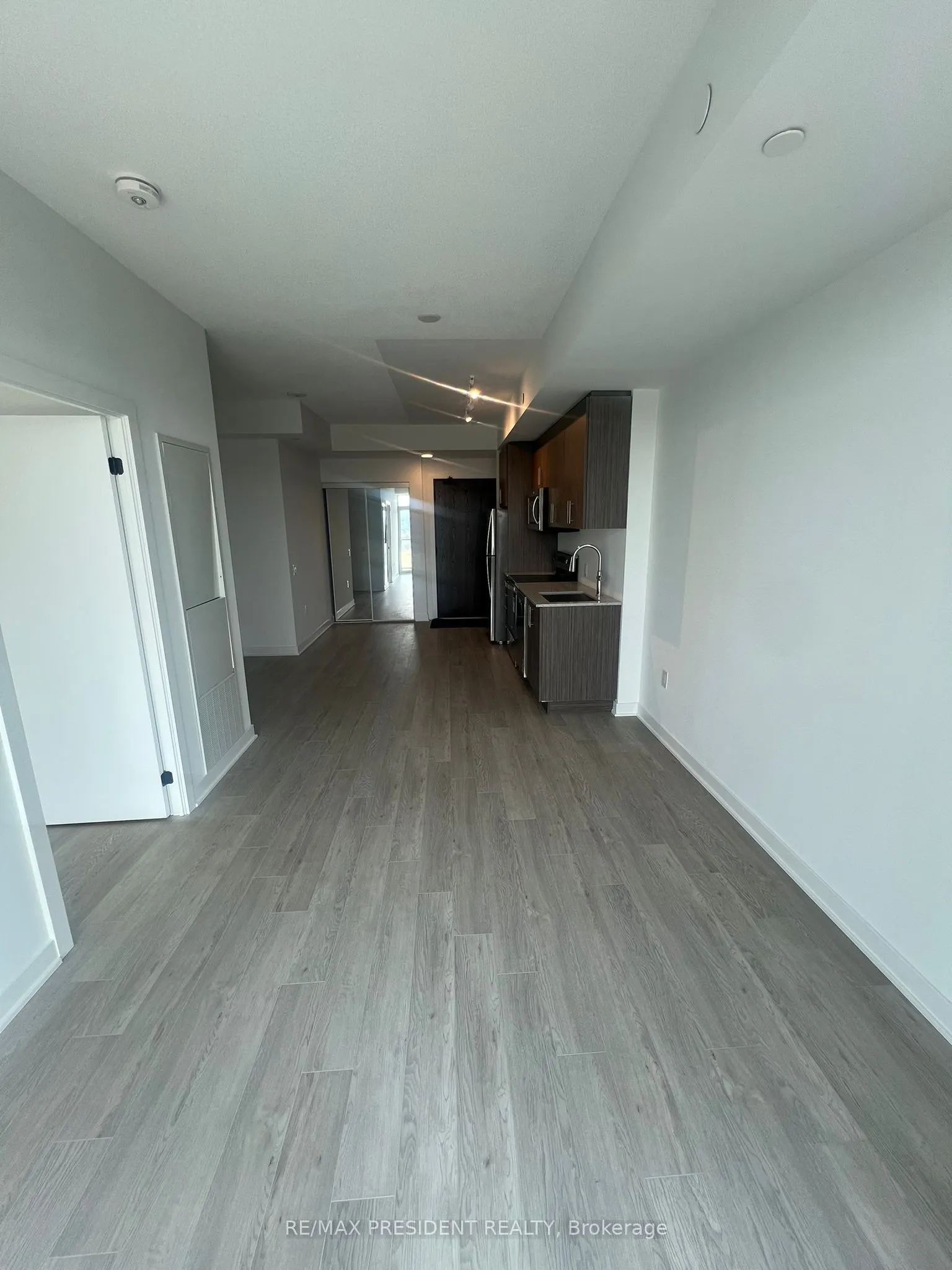 2782 Barton Street, #1018