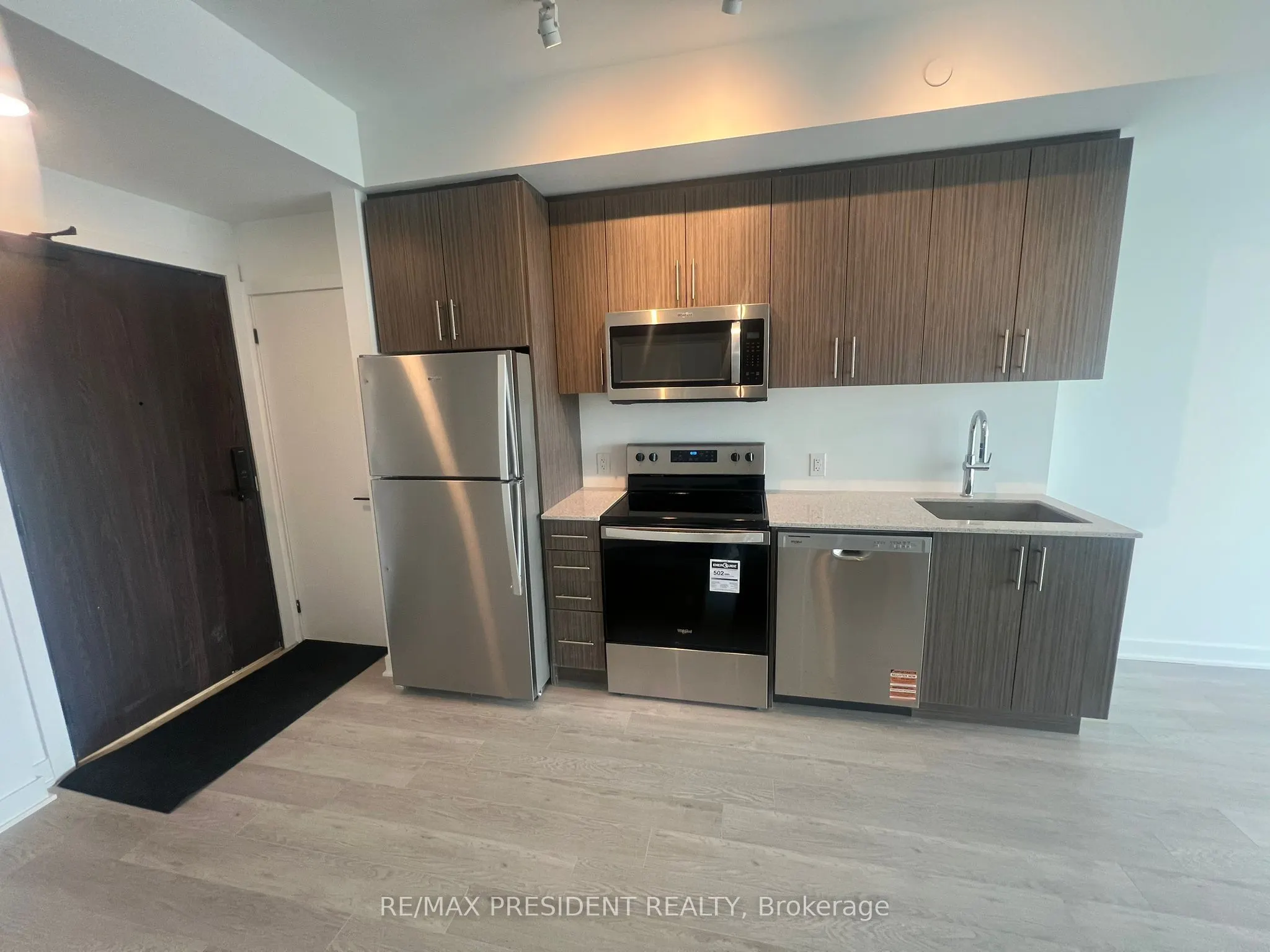 2782 Barton Street, #1018
