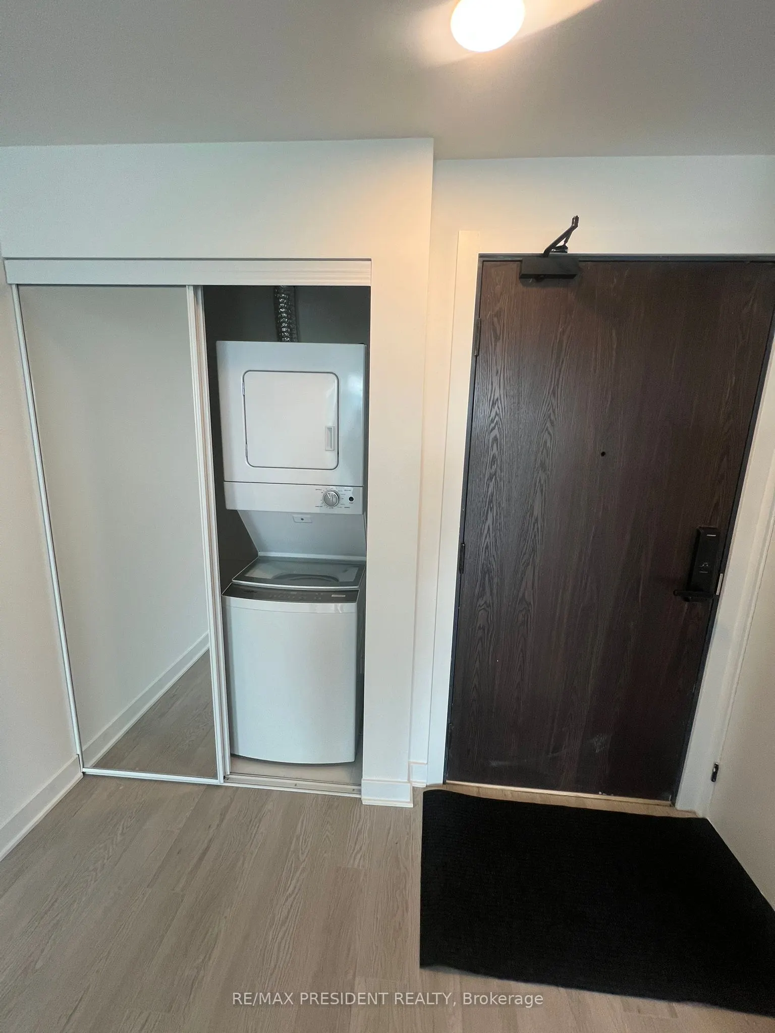 2782 Barton Street, #1018