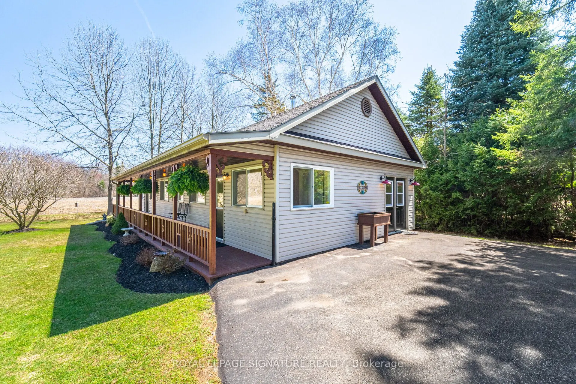 587 Hillcrest Road