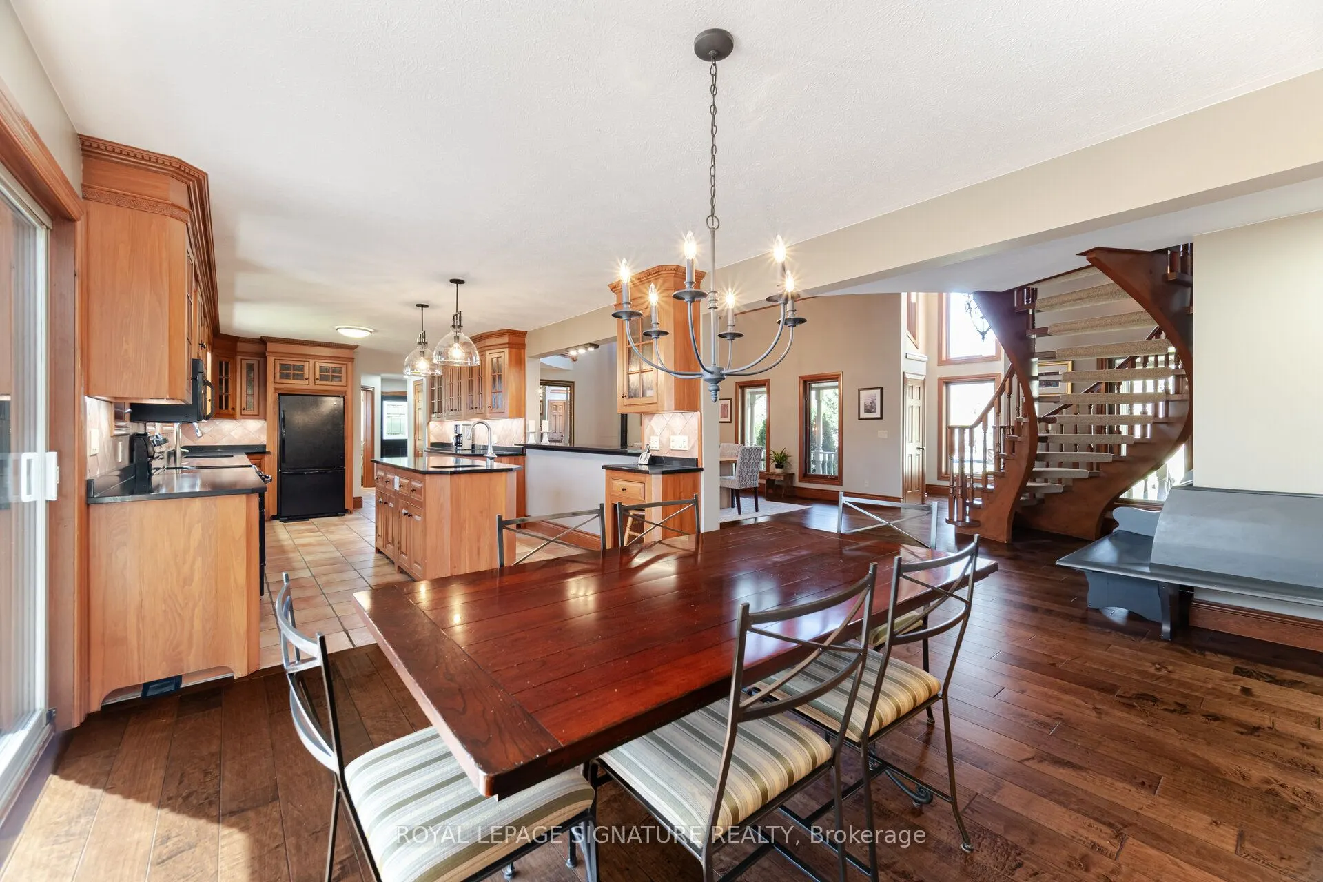 587 Hillcrest Road