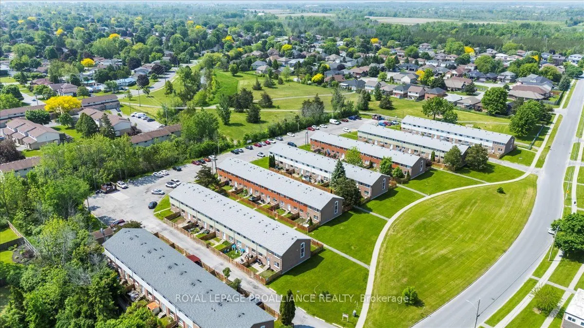 15 Tracey Park Drive, #12