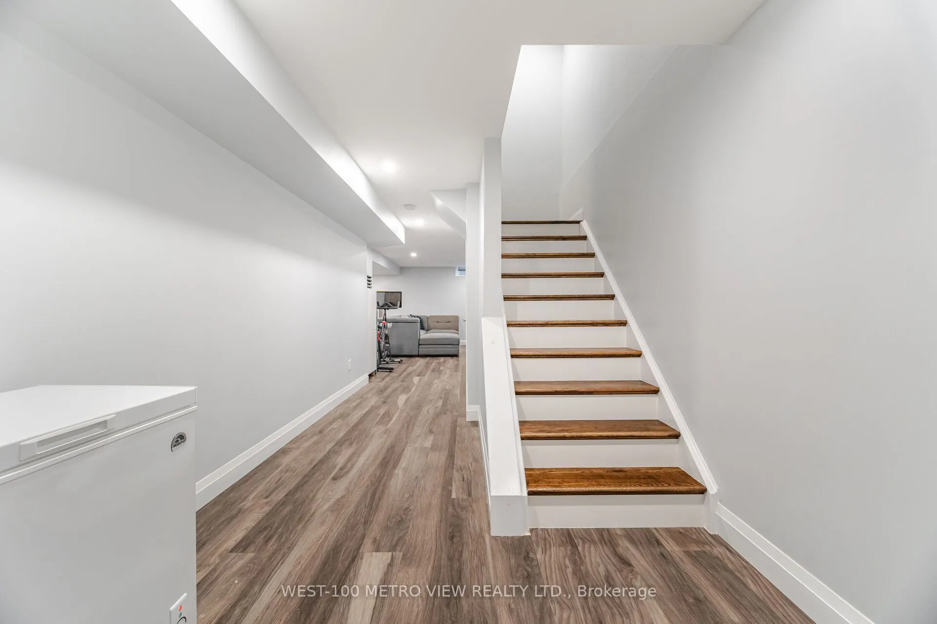 11 Brooking Court
