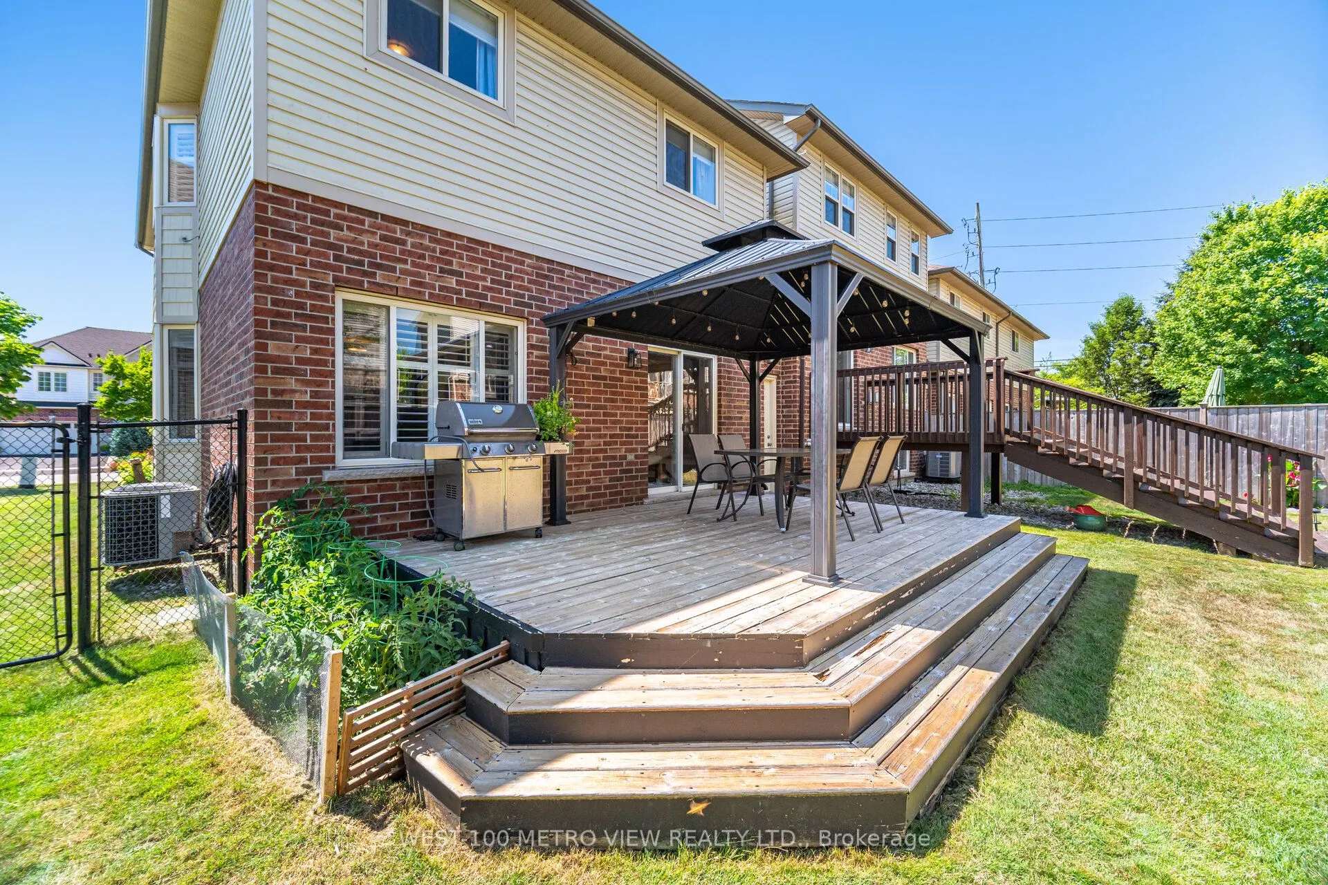11 Brooking Court