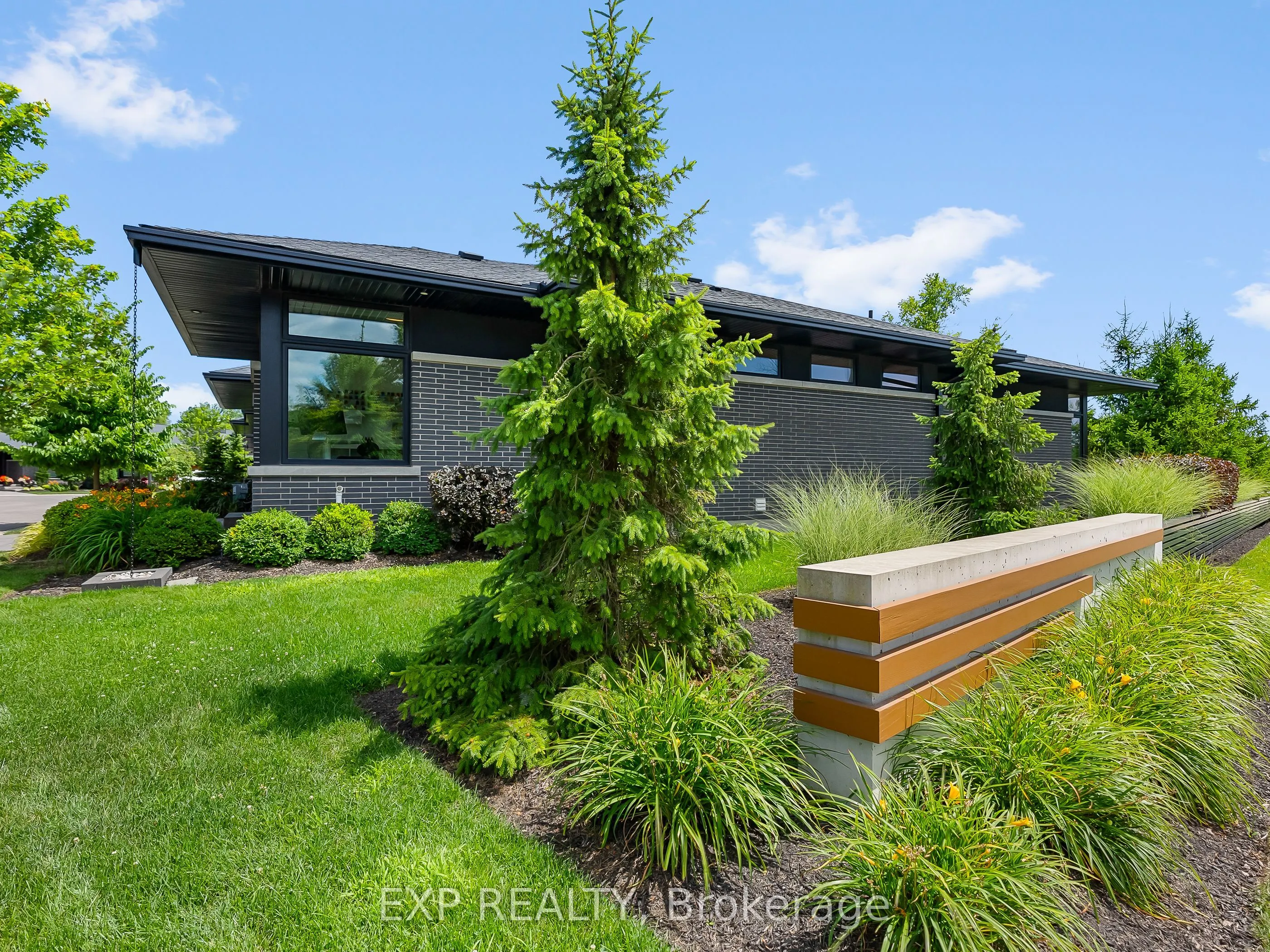 7 Taliesin Trail, #17