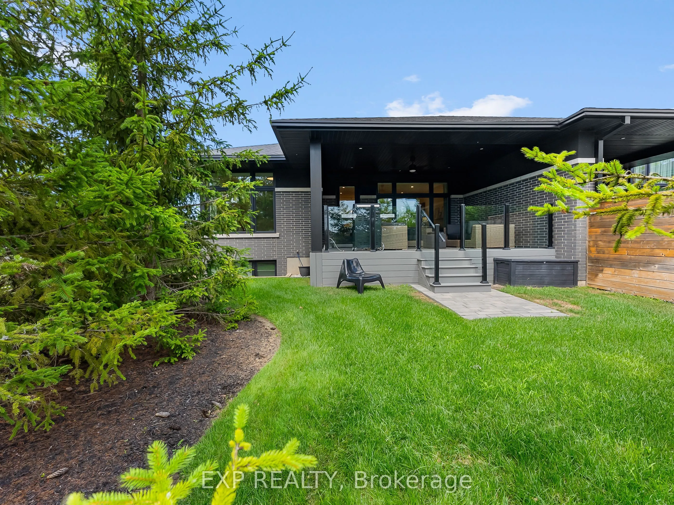 7 Taliesin Trail, #17