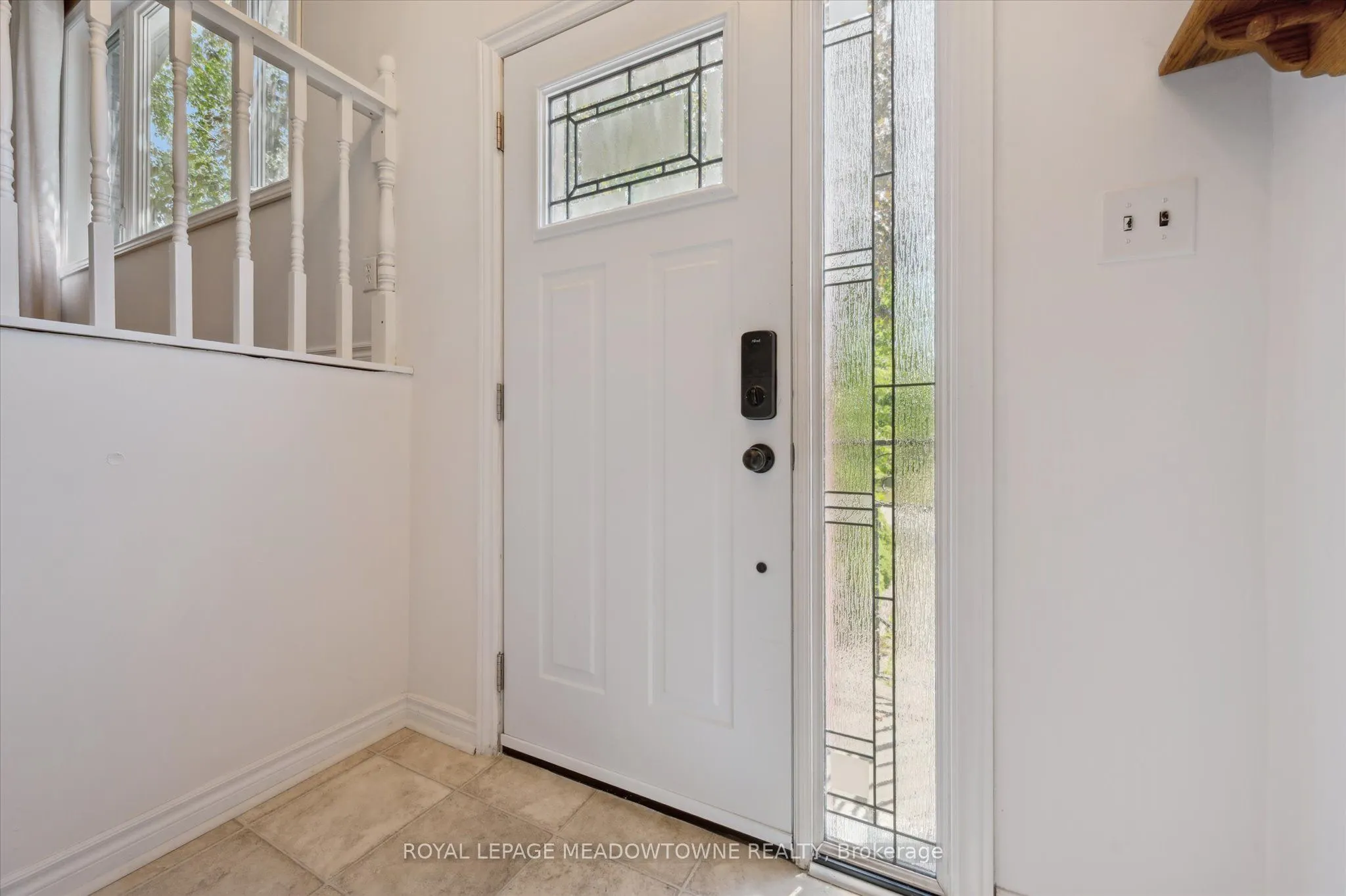 77 Pinemeadow Crescent
