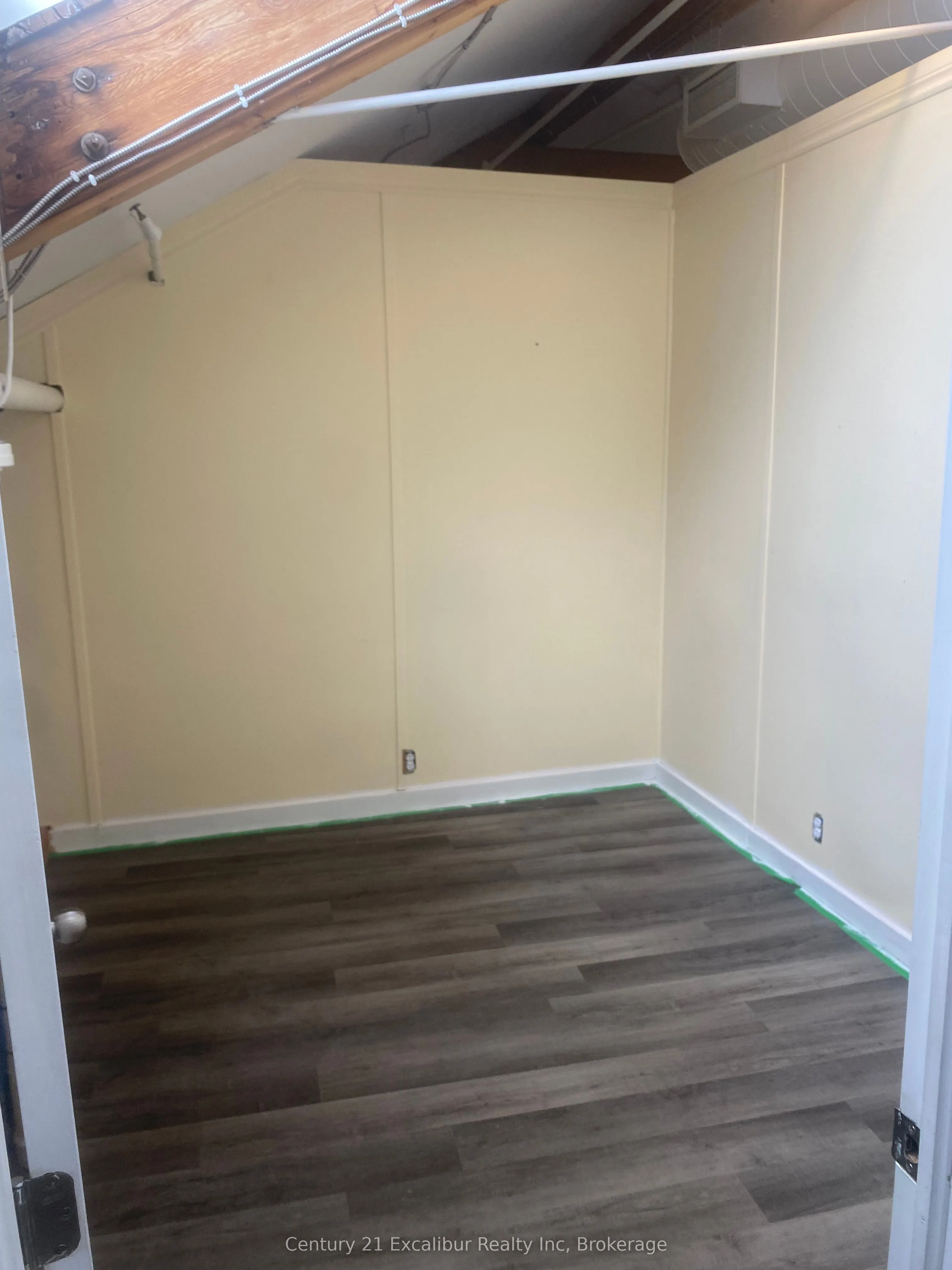105 Queen Street W, #14C-6