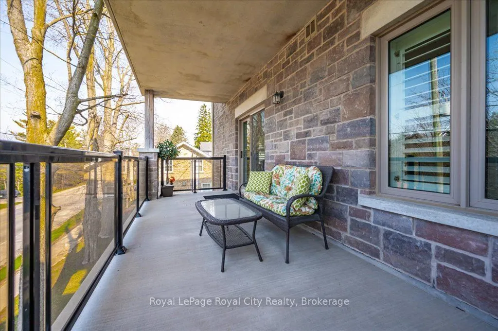 19 Stumpf Street, #103