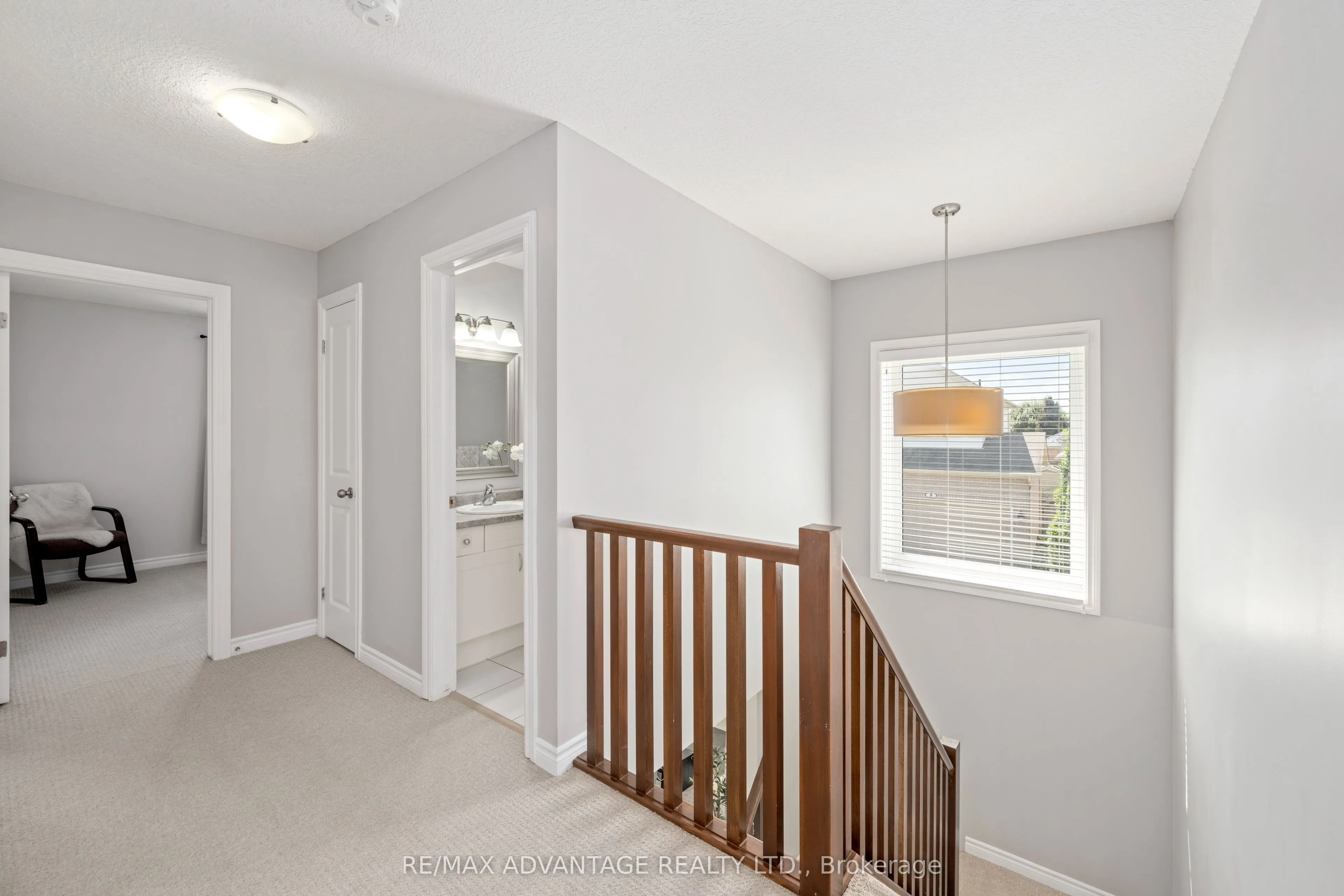 960 Bitterbush Crescent, #10