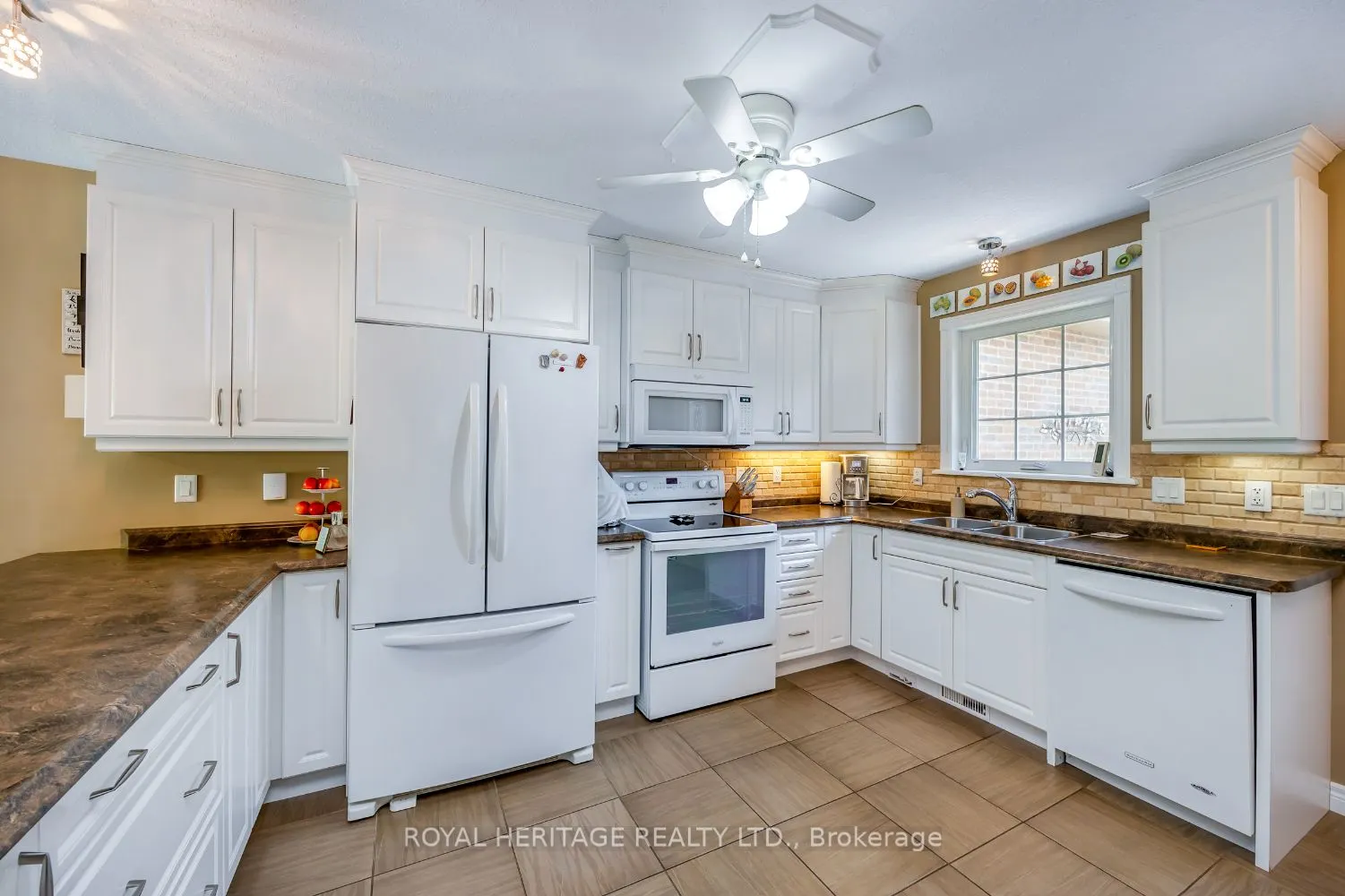 301 Carnegie Avenue, #162