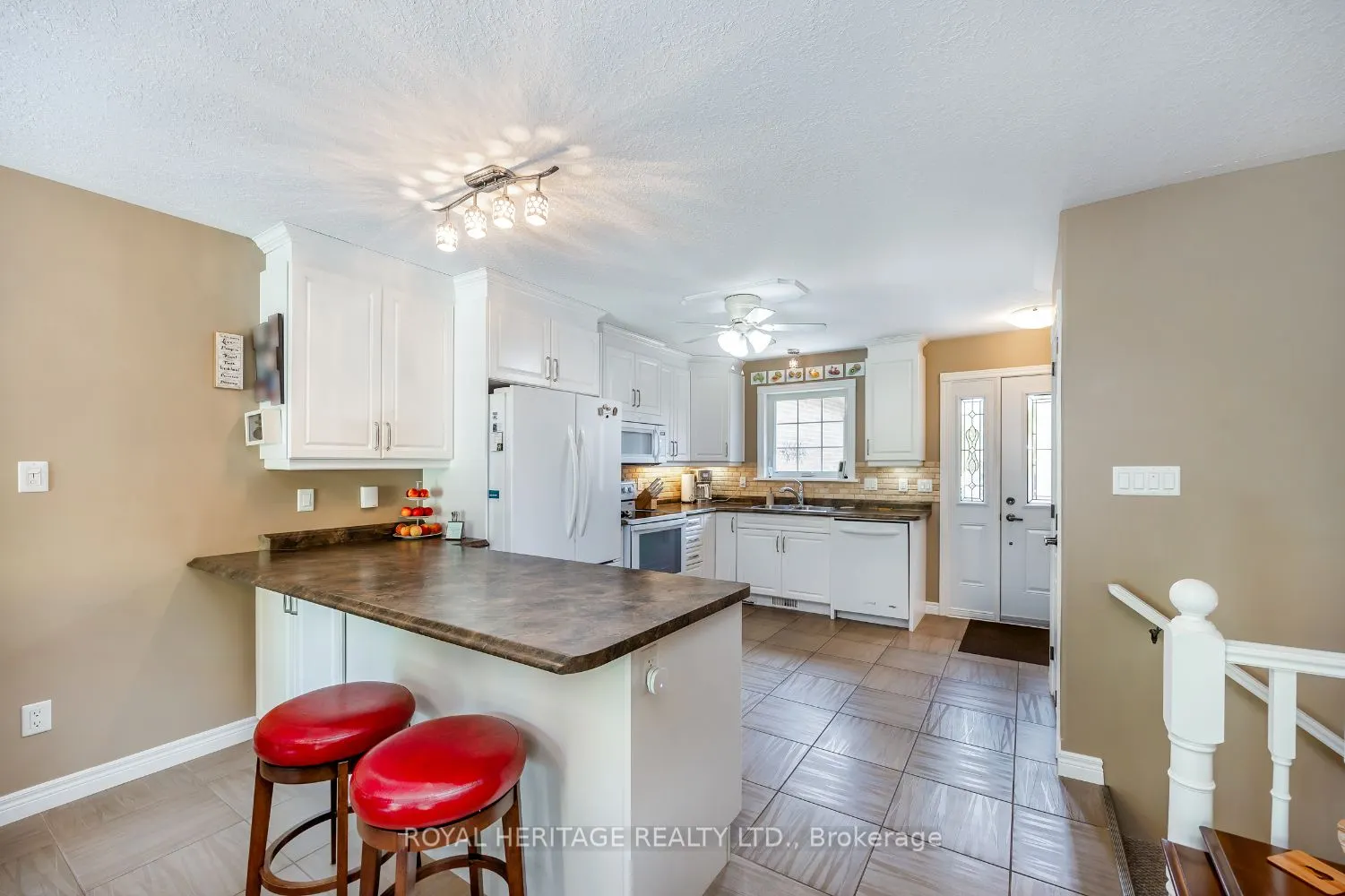 301 Carnegie Avenue, #162