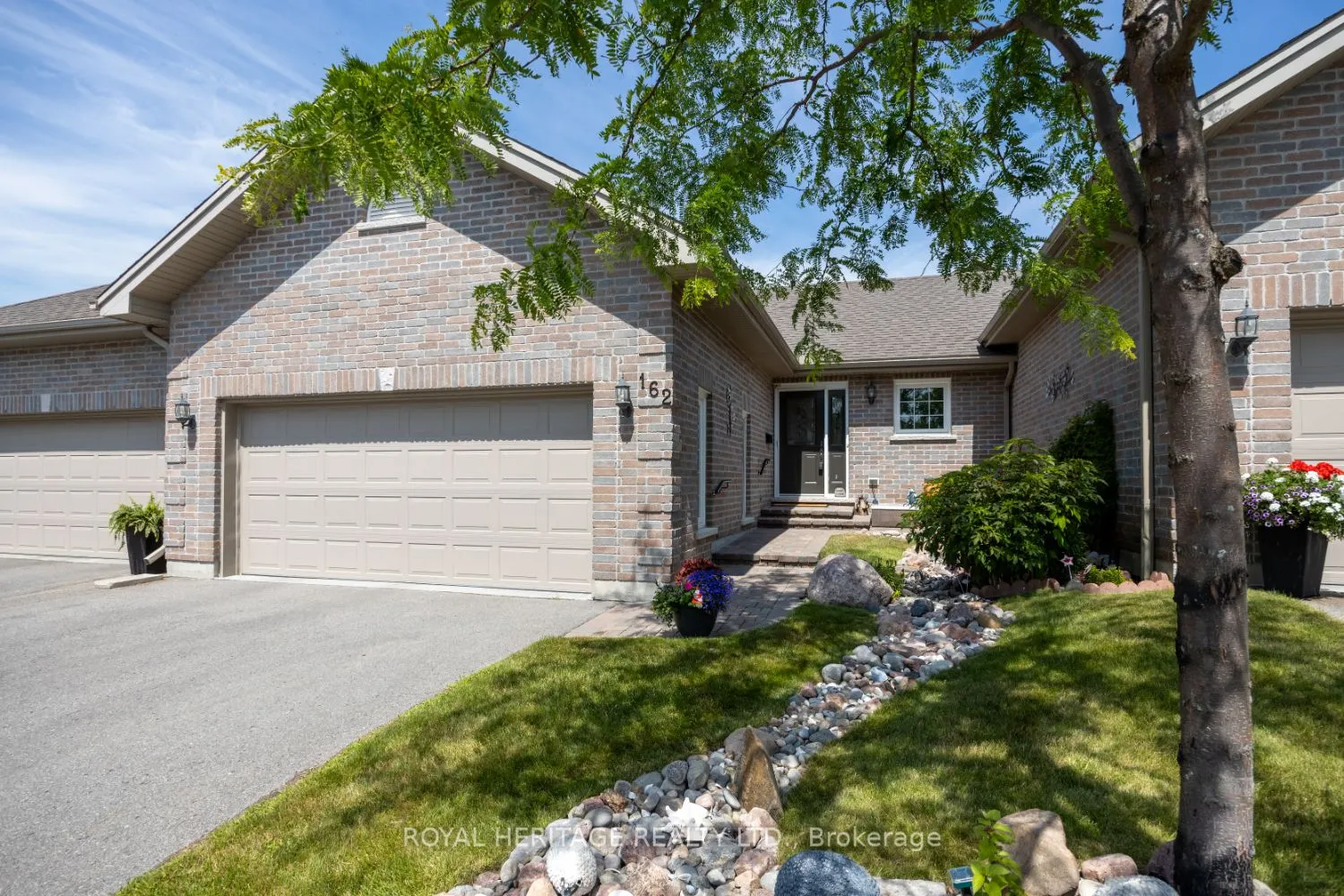 301 Carnegie Avenue, #162