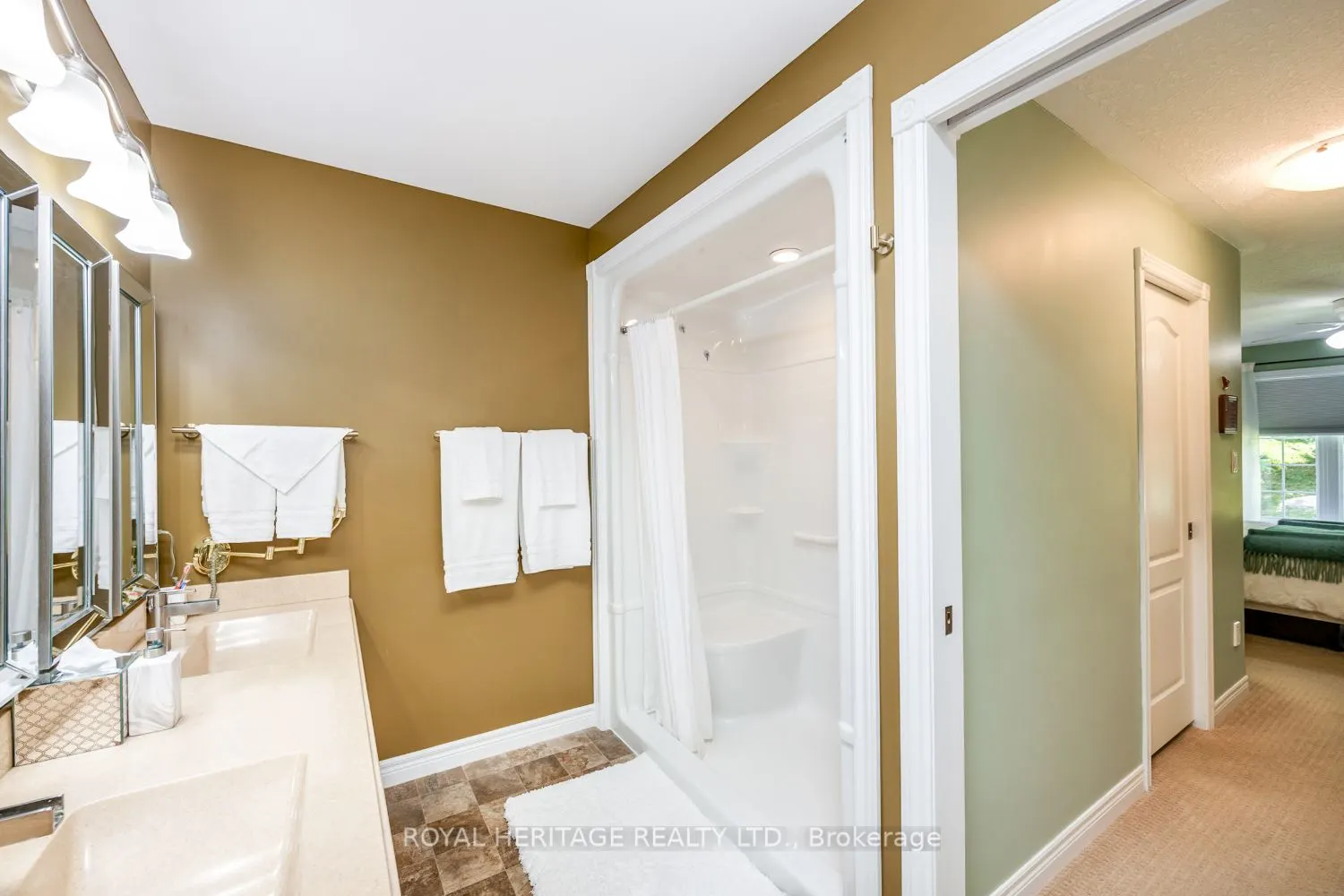 301 Carnegie Avenue, #162