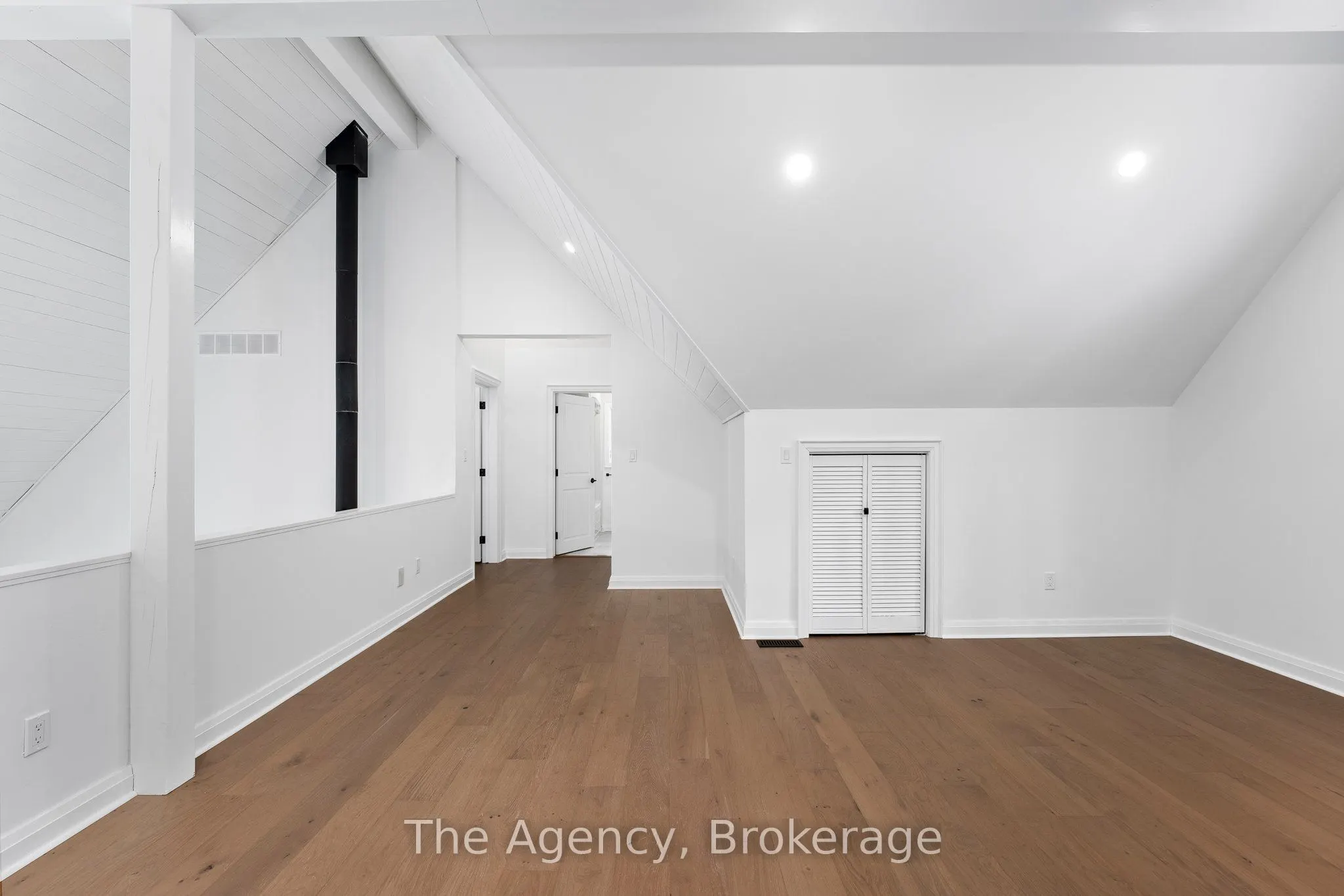1009 Scotts Boathouse Road