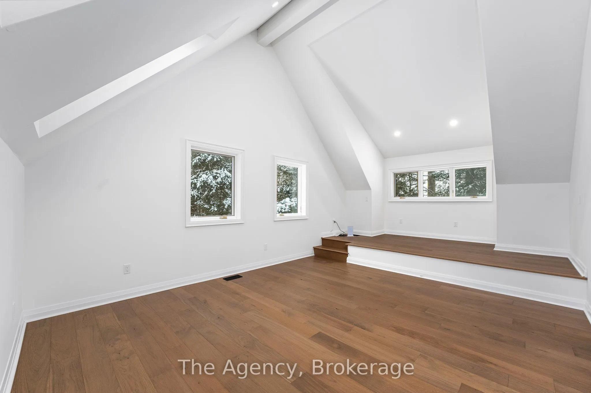 1009 Scotts Boathouse Road