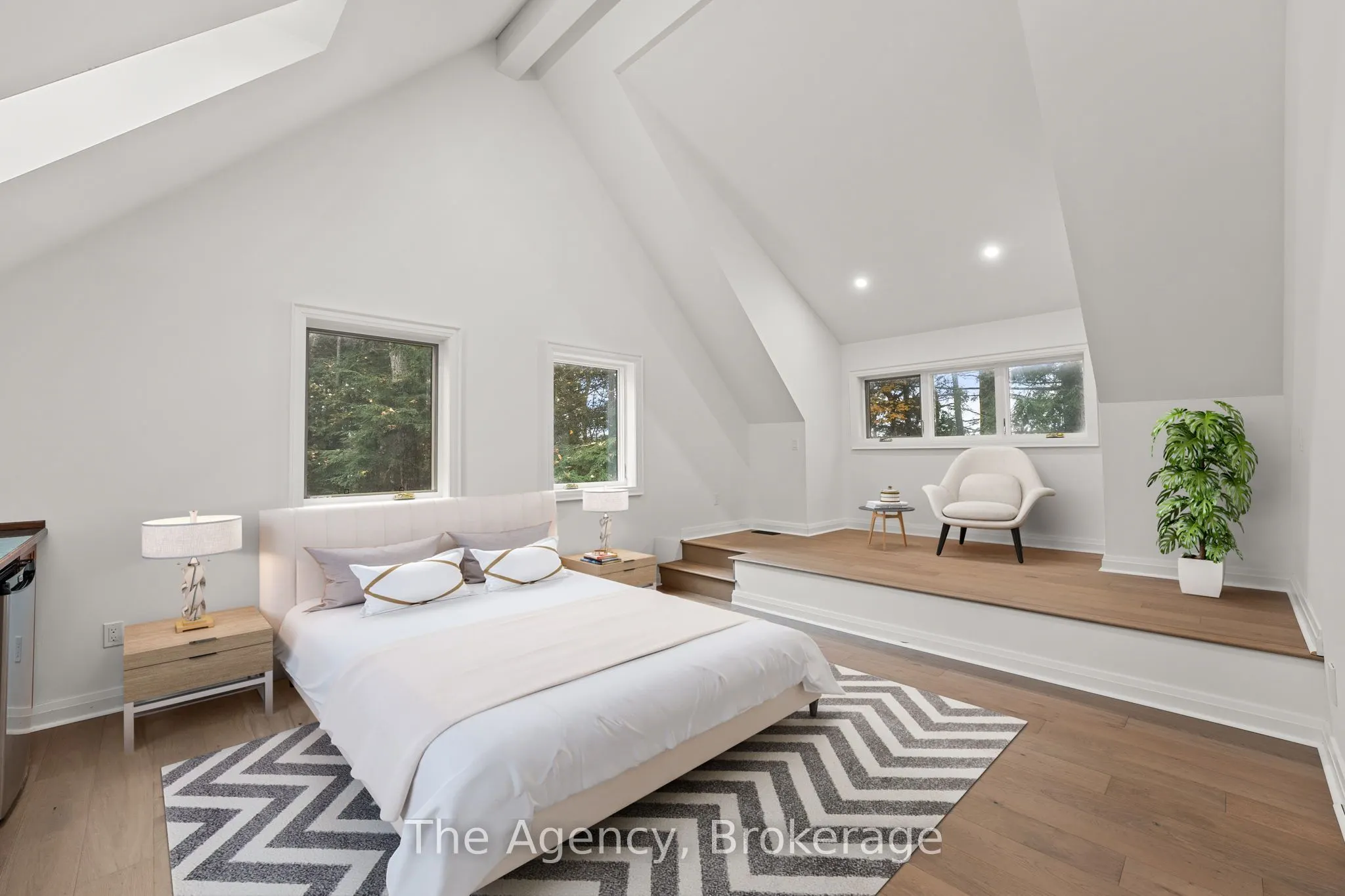 1009 Scotts Boathouse Road