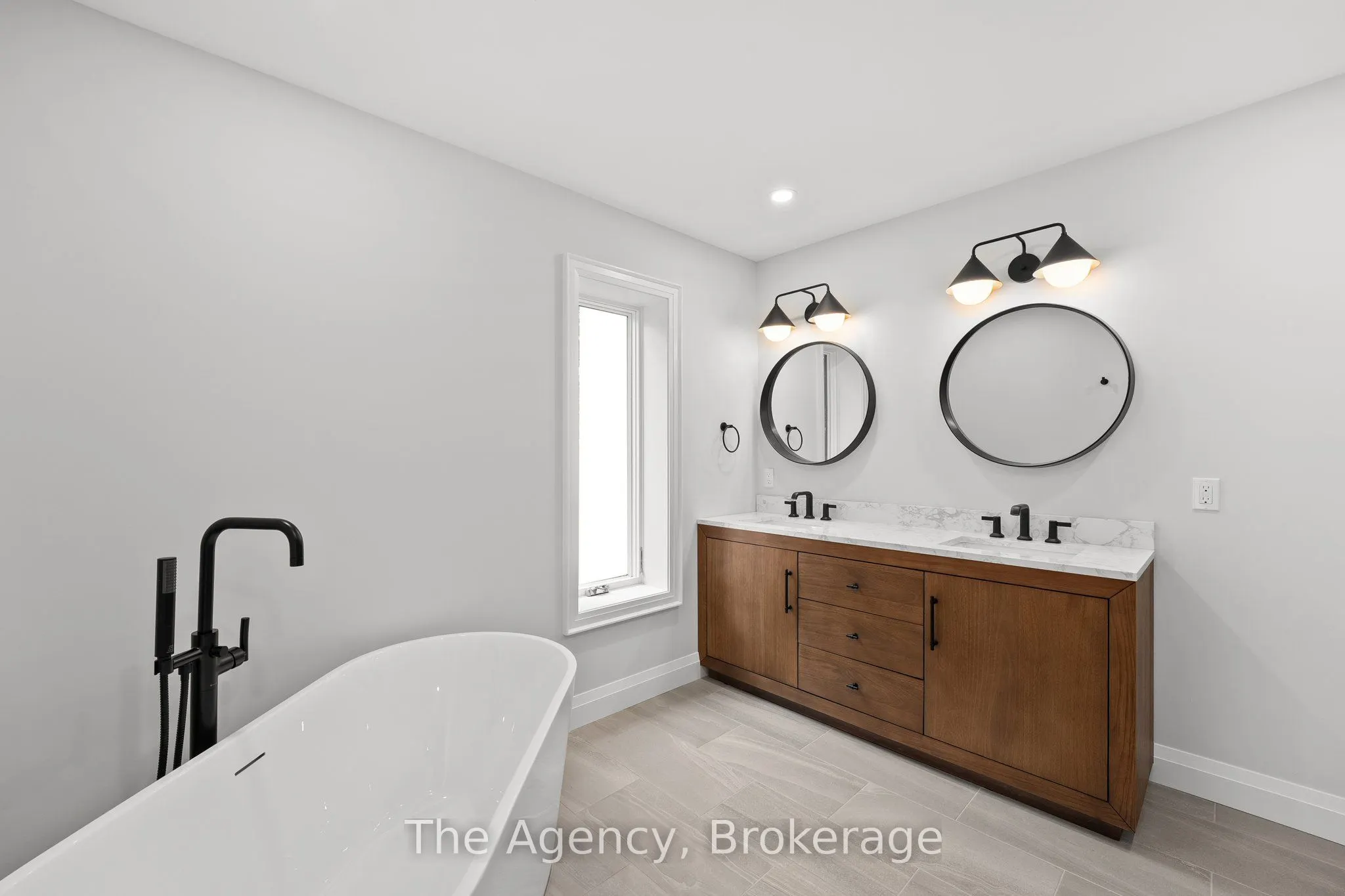 1009 Scotts Boathouse Road