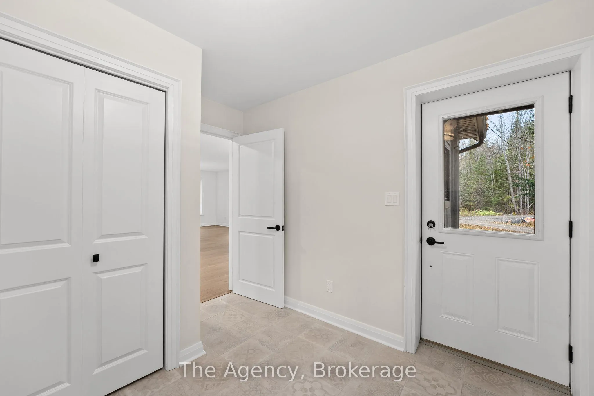 1009 Scotts Boathouse Road