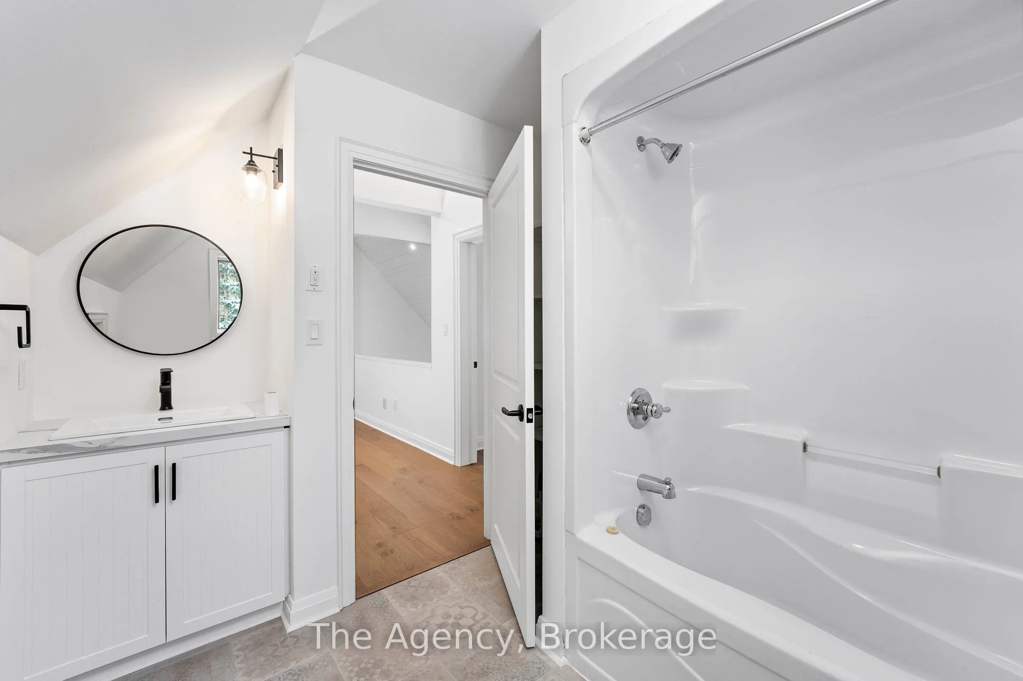 1009 Scotts Boathouse Road