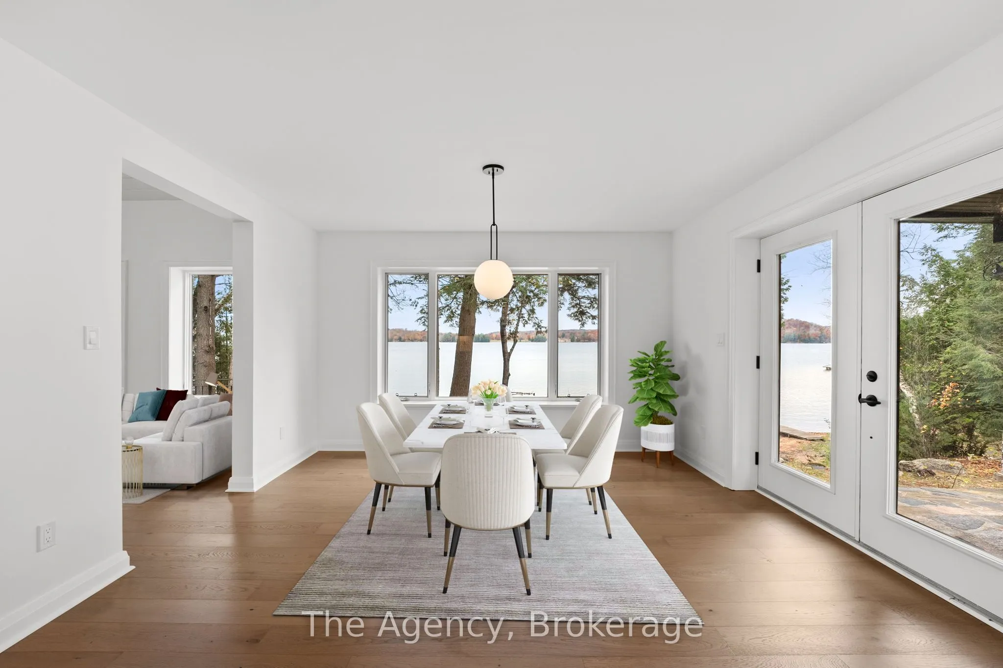 1009 Scotts Boathouse Road