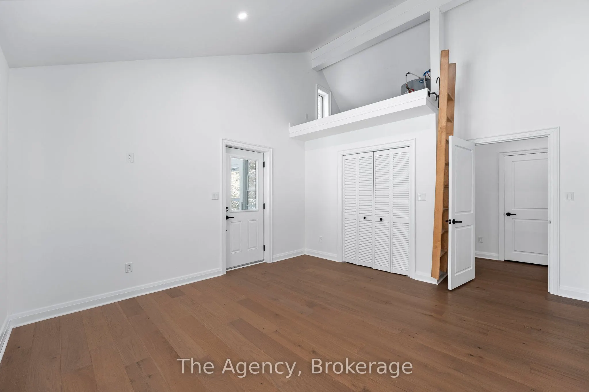 1009 Scotts Boathouse Road
