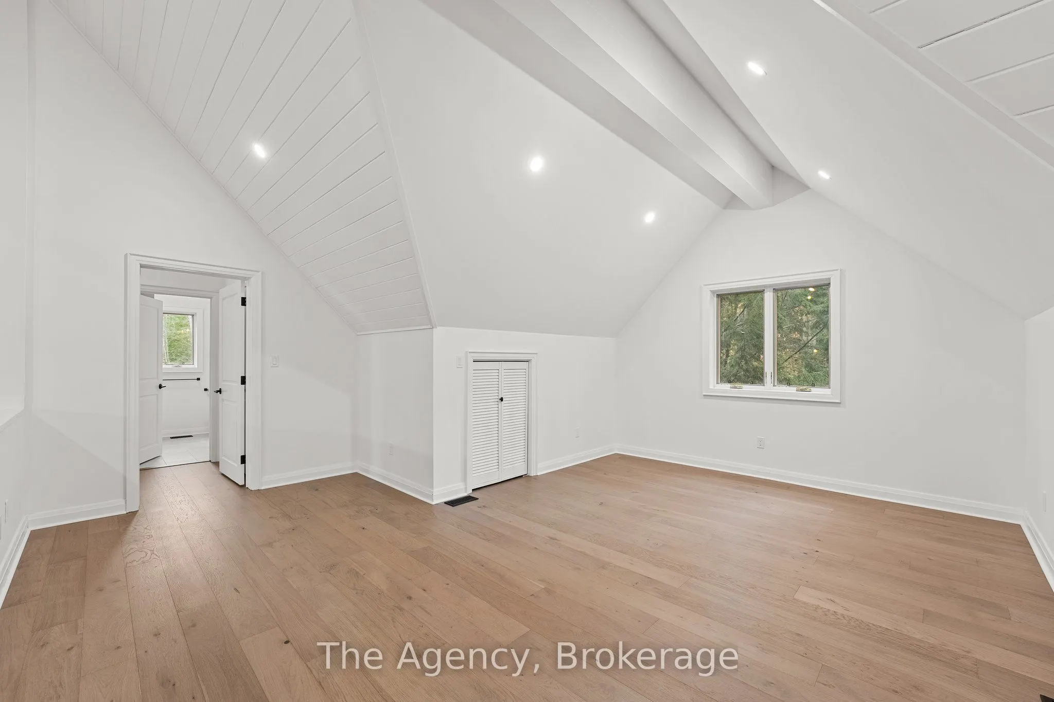 1009 Scotts Boathouse Road