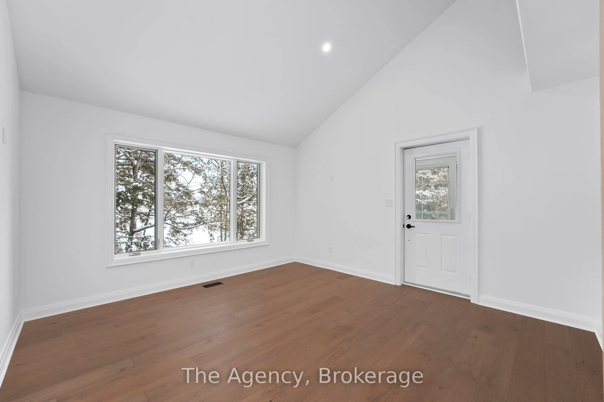 1009 Scotts Boathouse Road