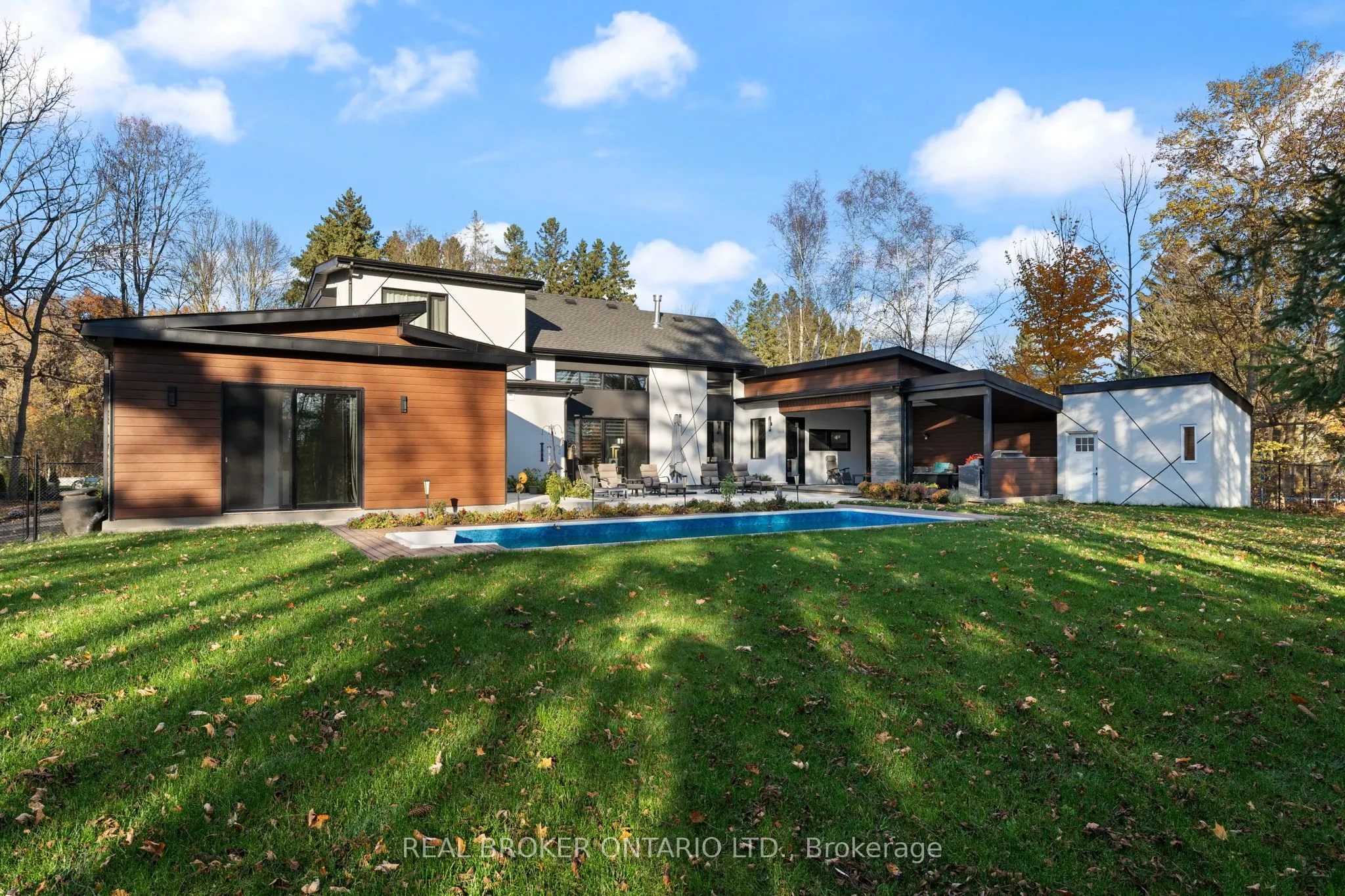 6 Campbell Farm Road