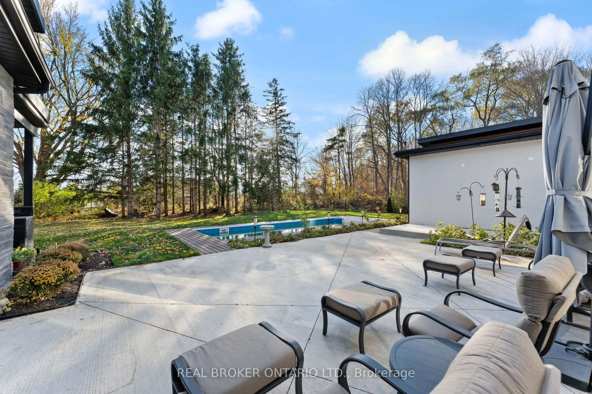 6 Campbell Farm Road