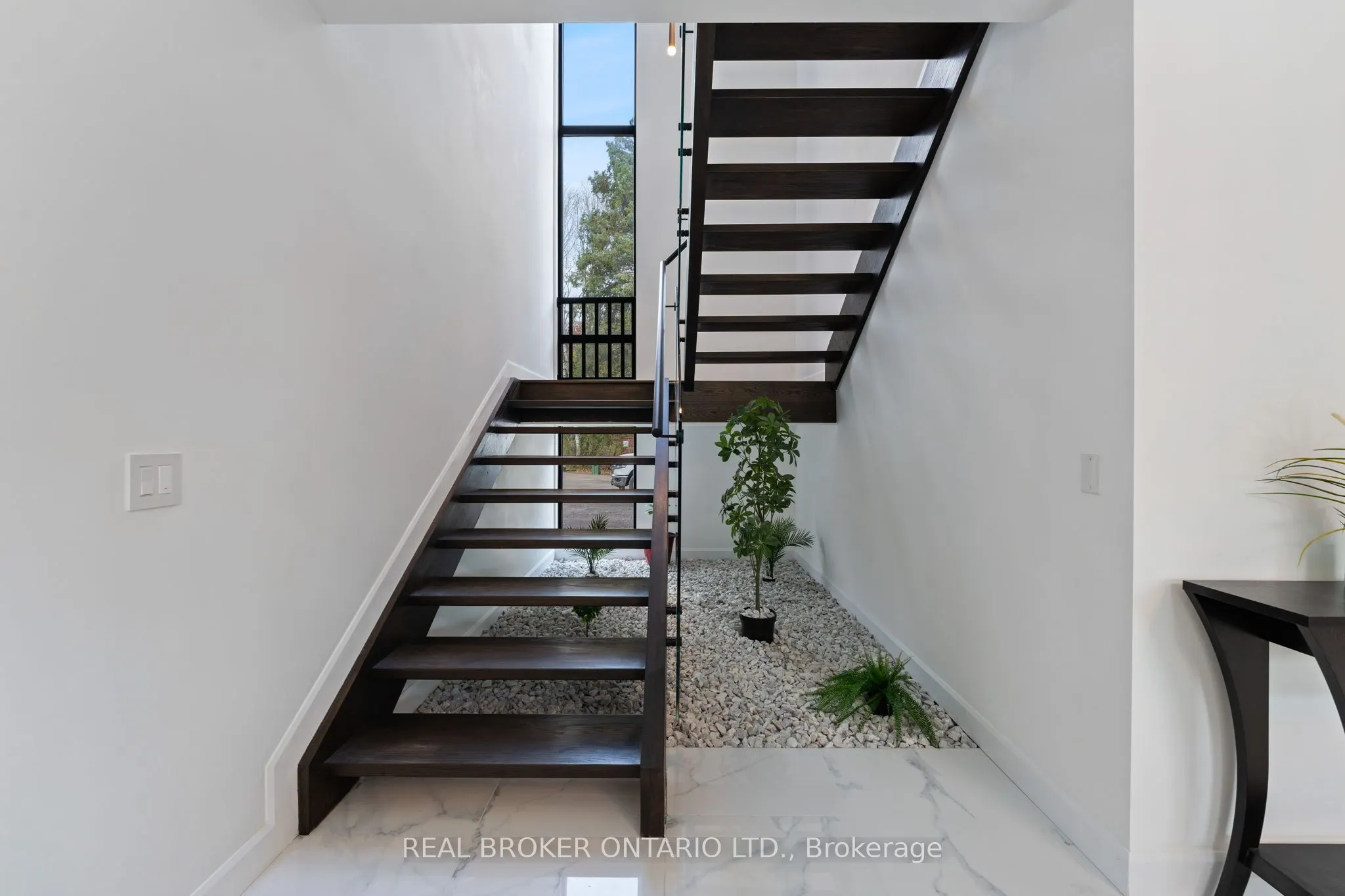 6 Campbell Farm Road