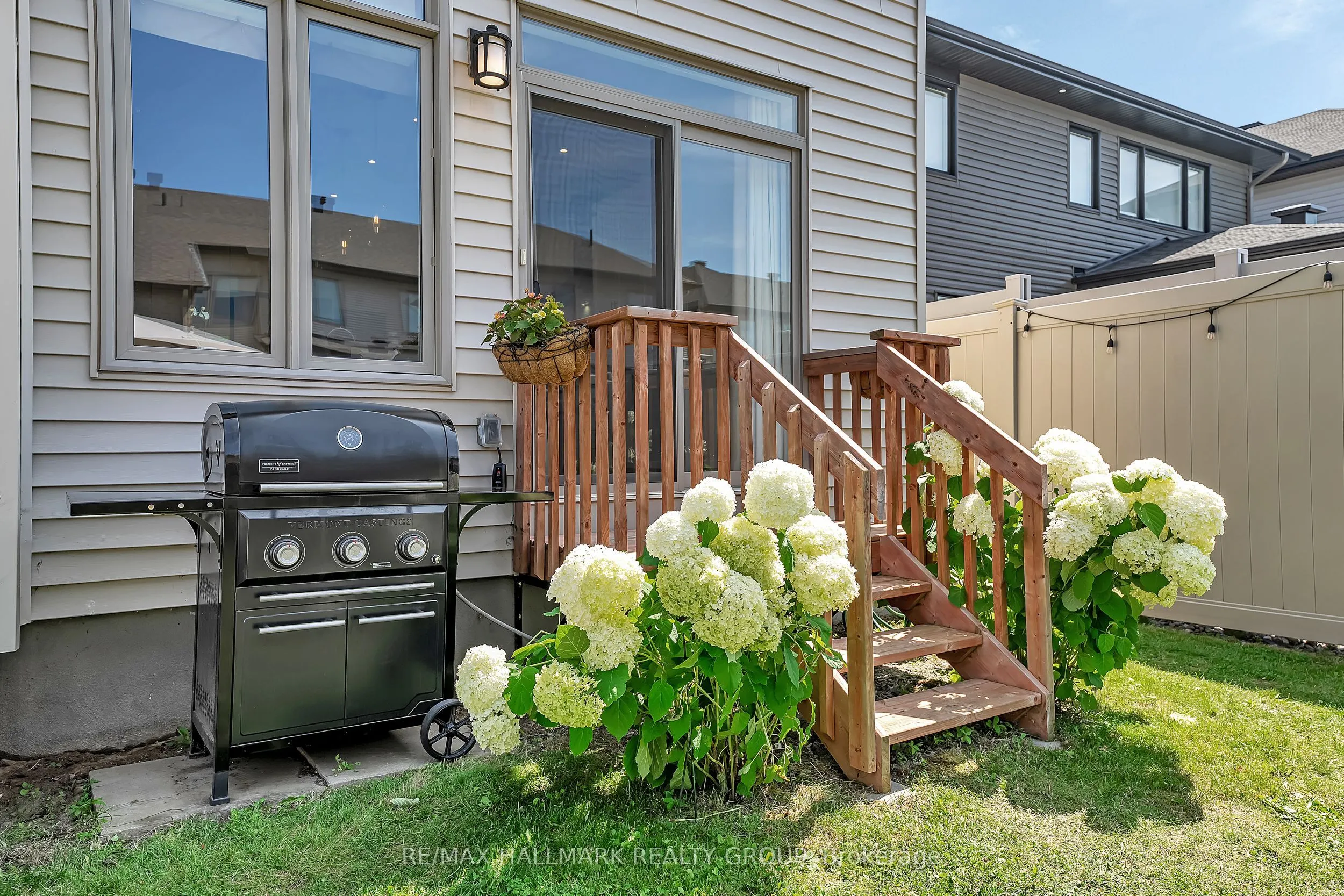 271 Mount Nebo Way