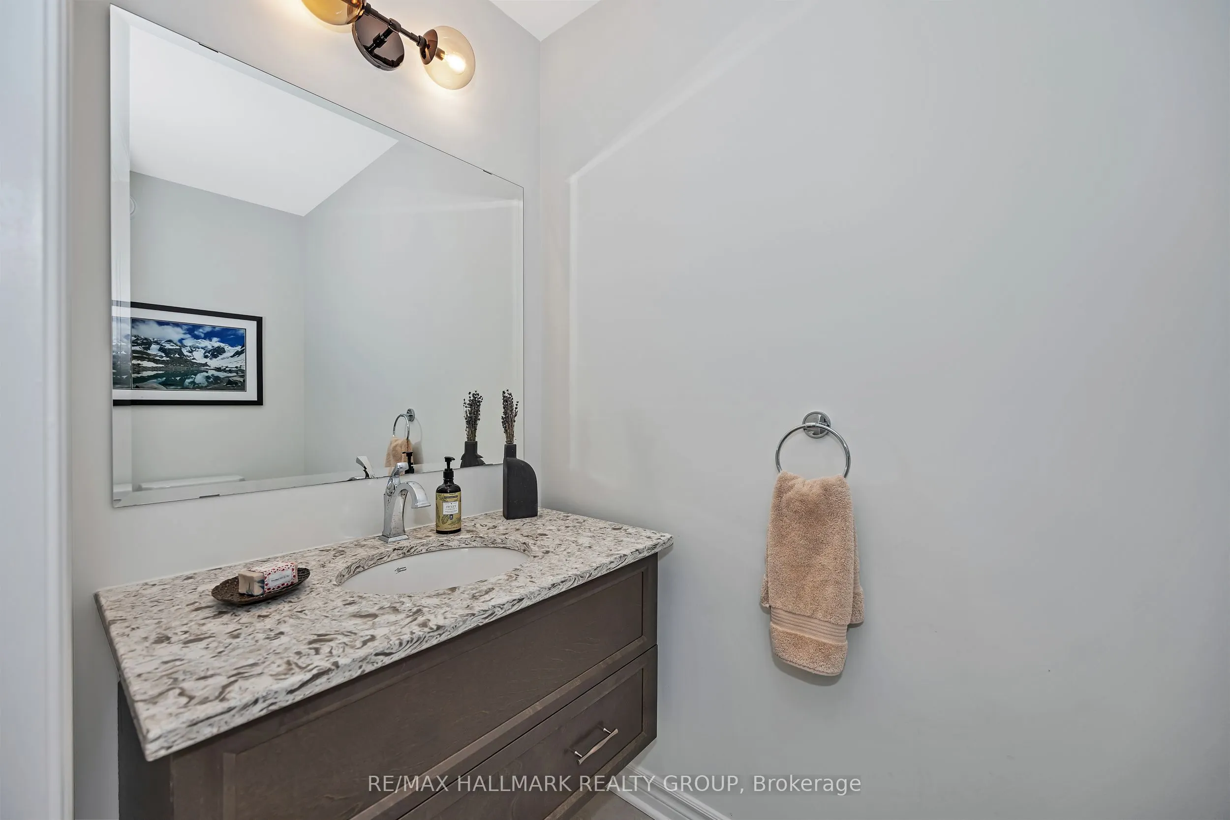 271 Mount Nebo Way