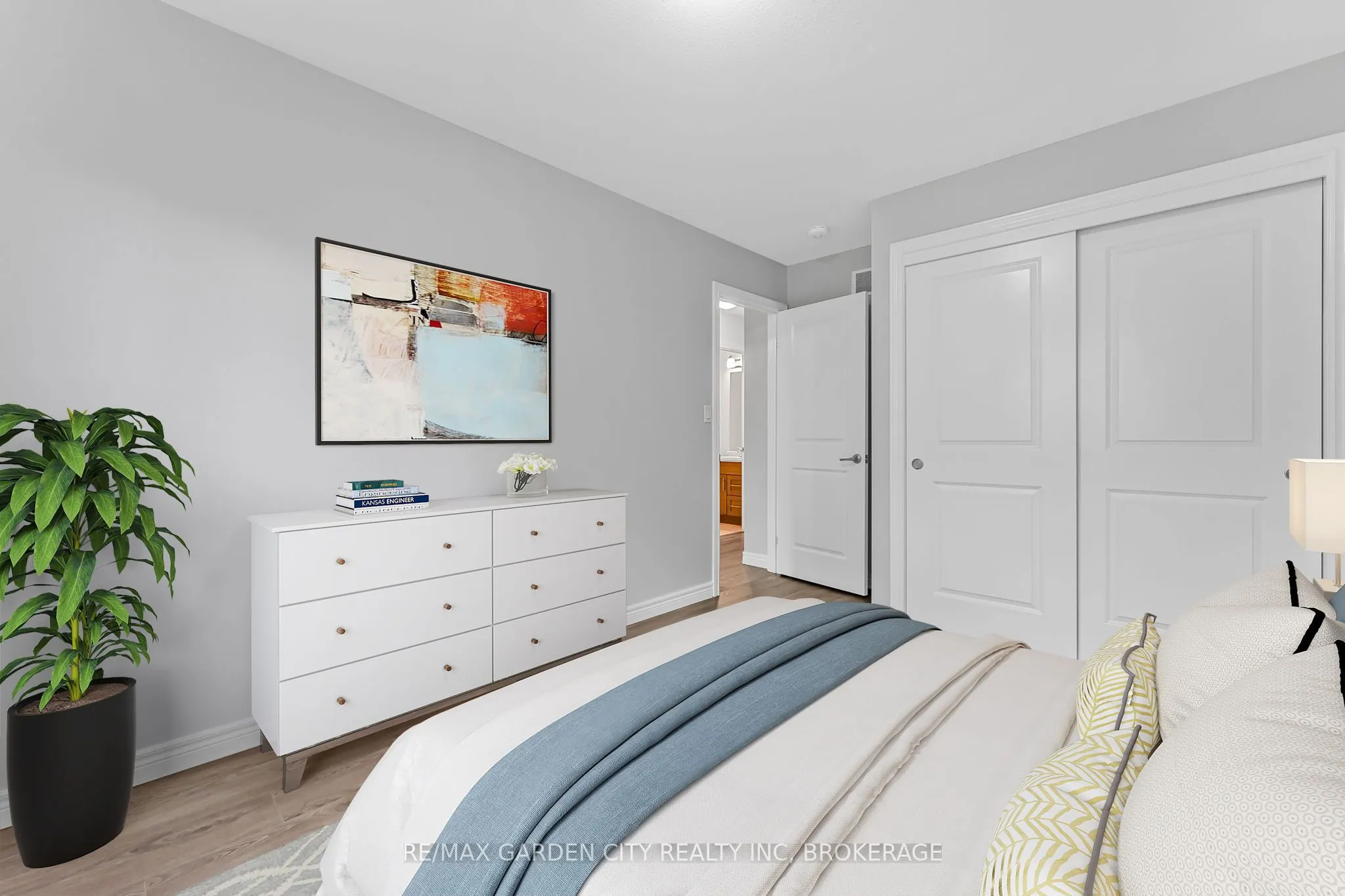 340 Prospect Point Road N, #4
