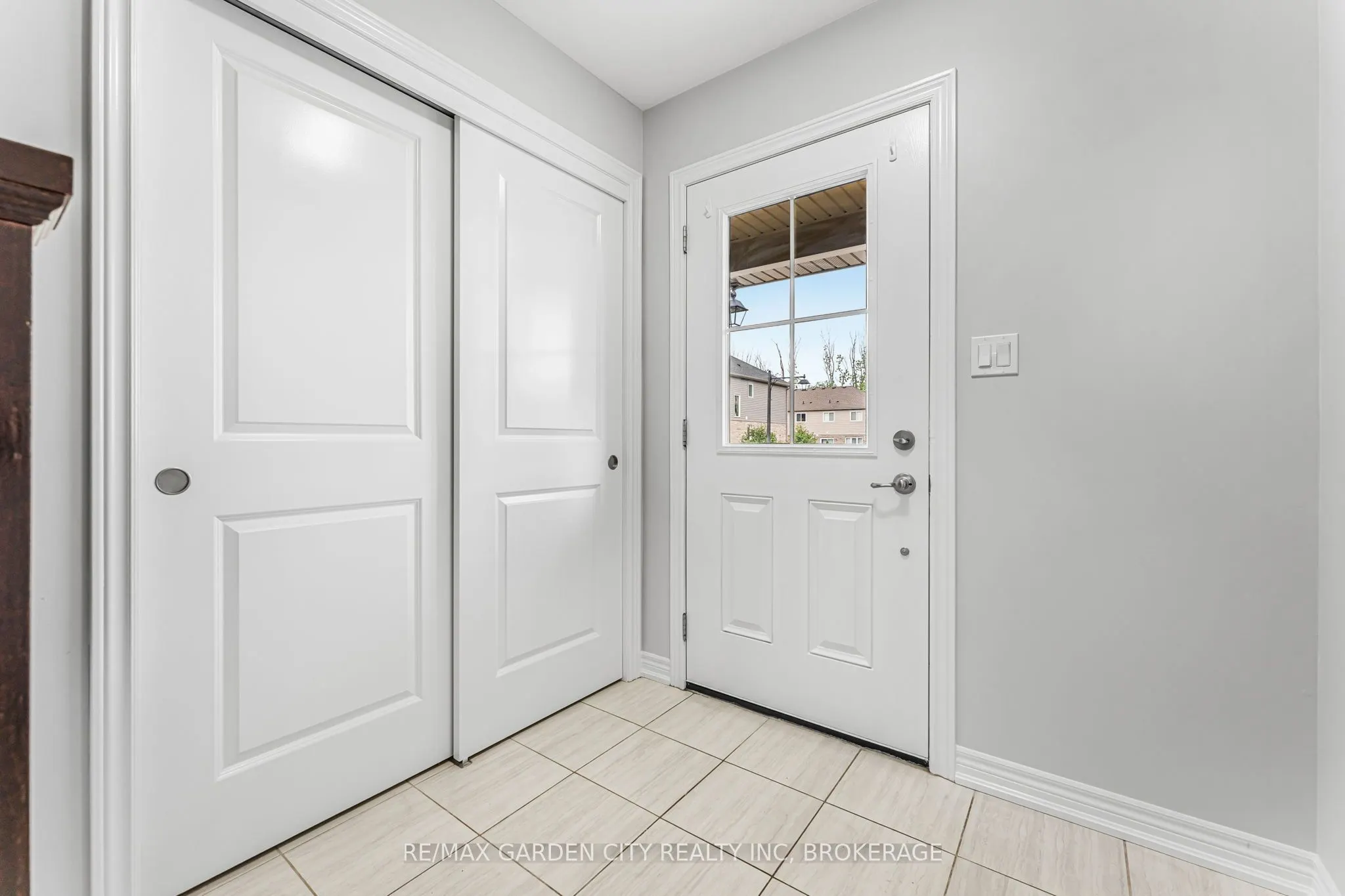 340 Prospect Point Road N, #4